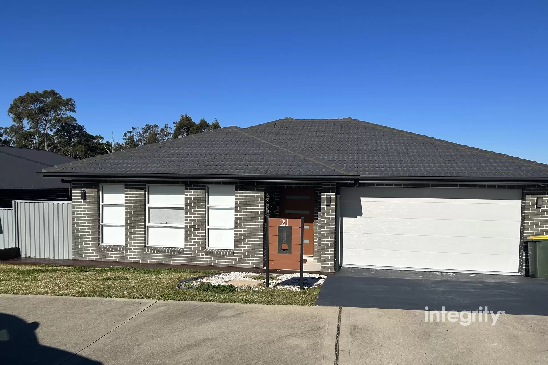 21 Alata Crescent, South Nowra Leased by Integrity Real Estate - image 1