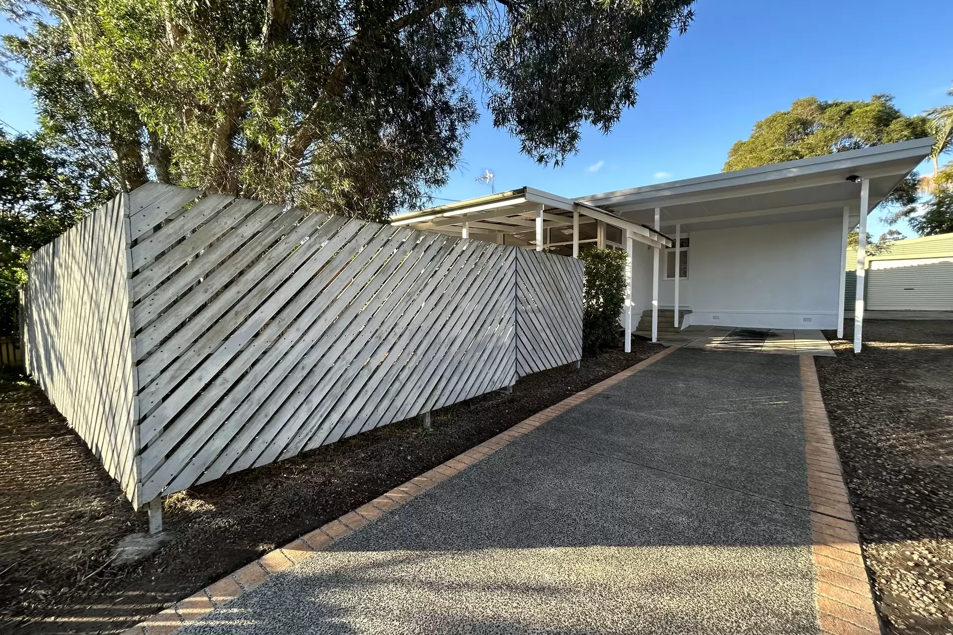226 Kinghorne Street, Nowra Leased by Integrity Real Estate - image 1