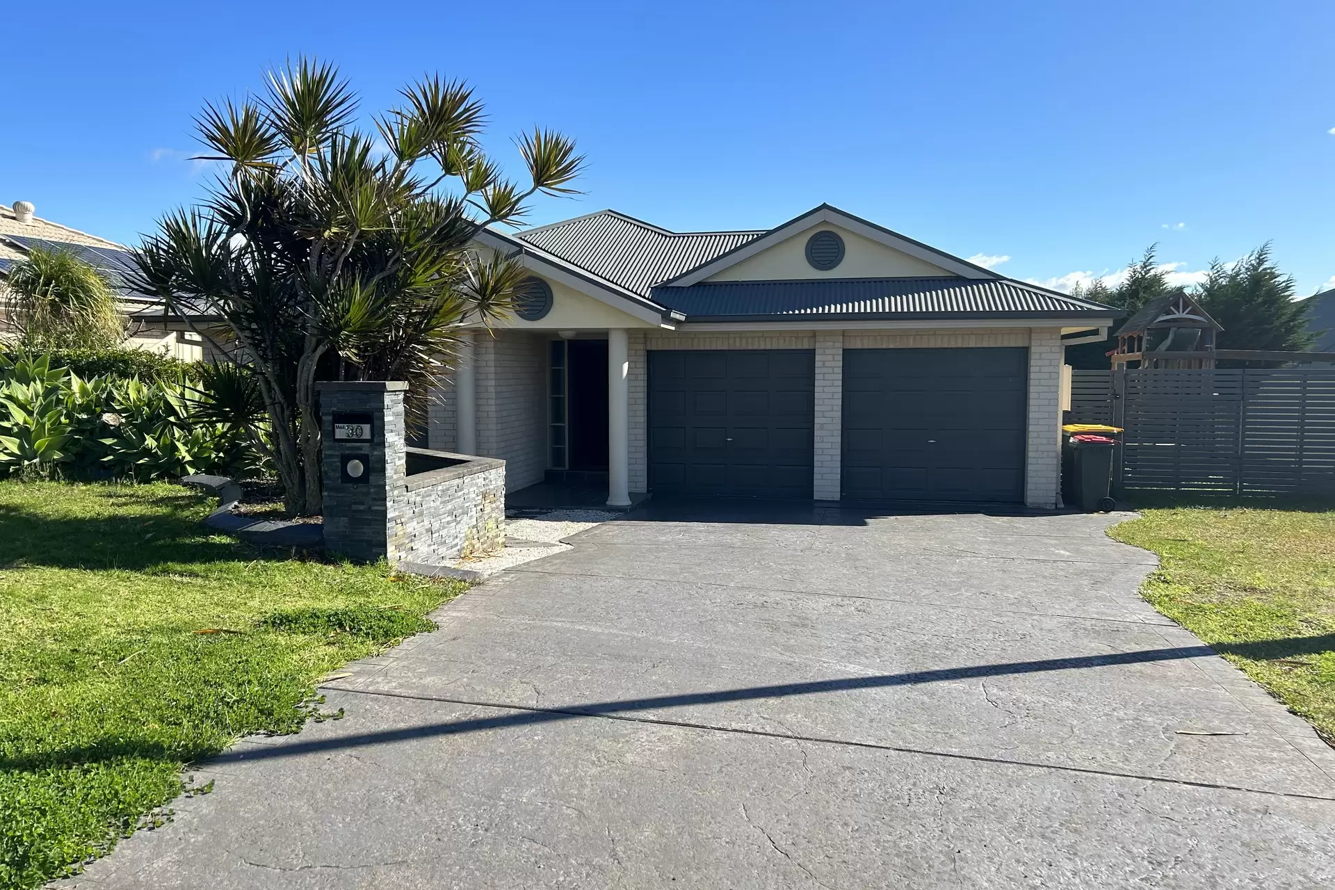 30 Carrington Park Drive, Nowra Leased by Integrity Real Estate - image 1