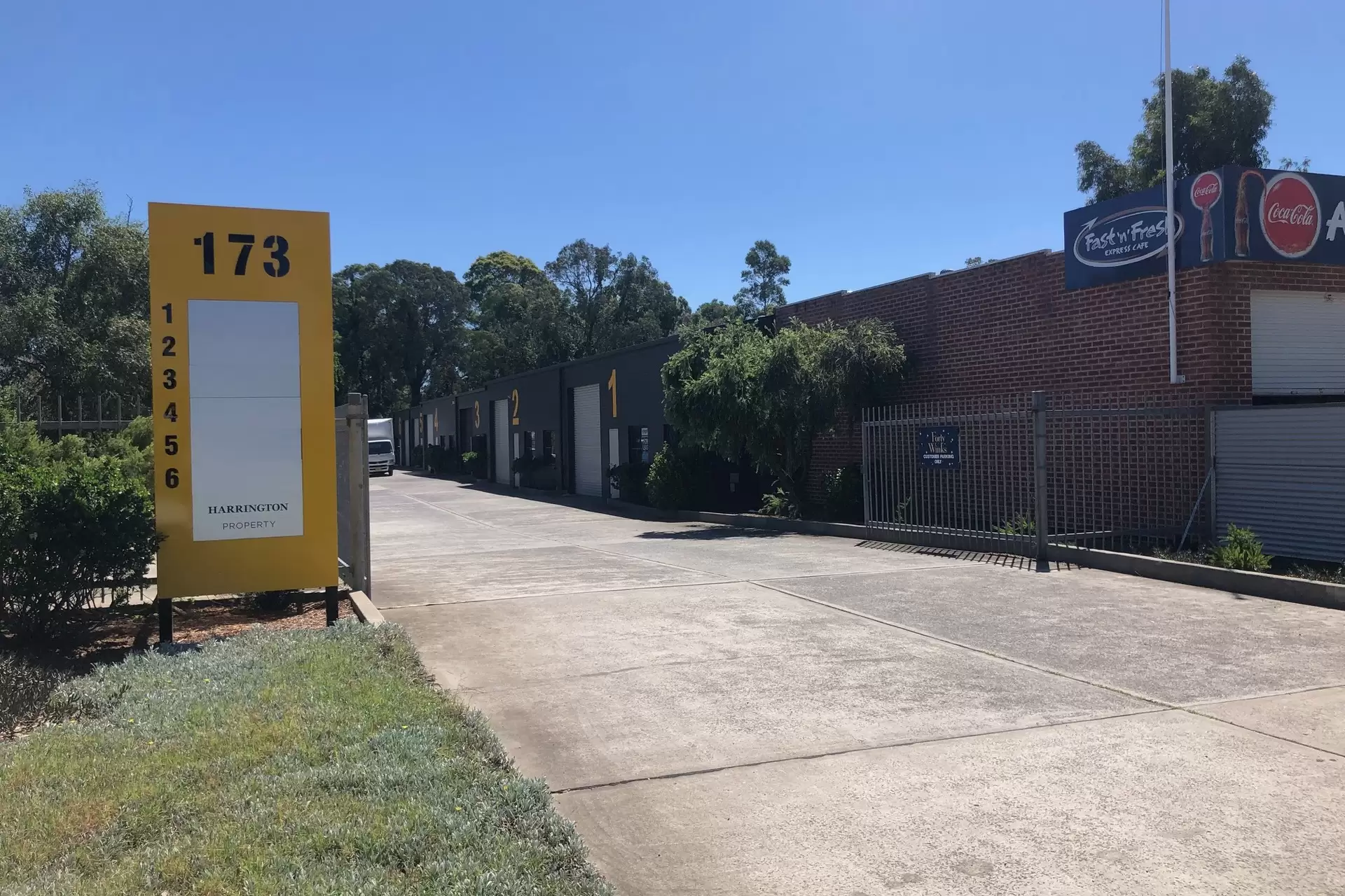 2/173 Princes Highway, South Nowra Leased by Integrity Real Estate - image 2