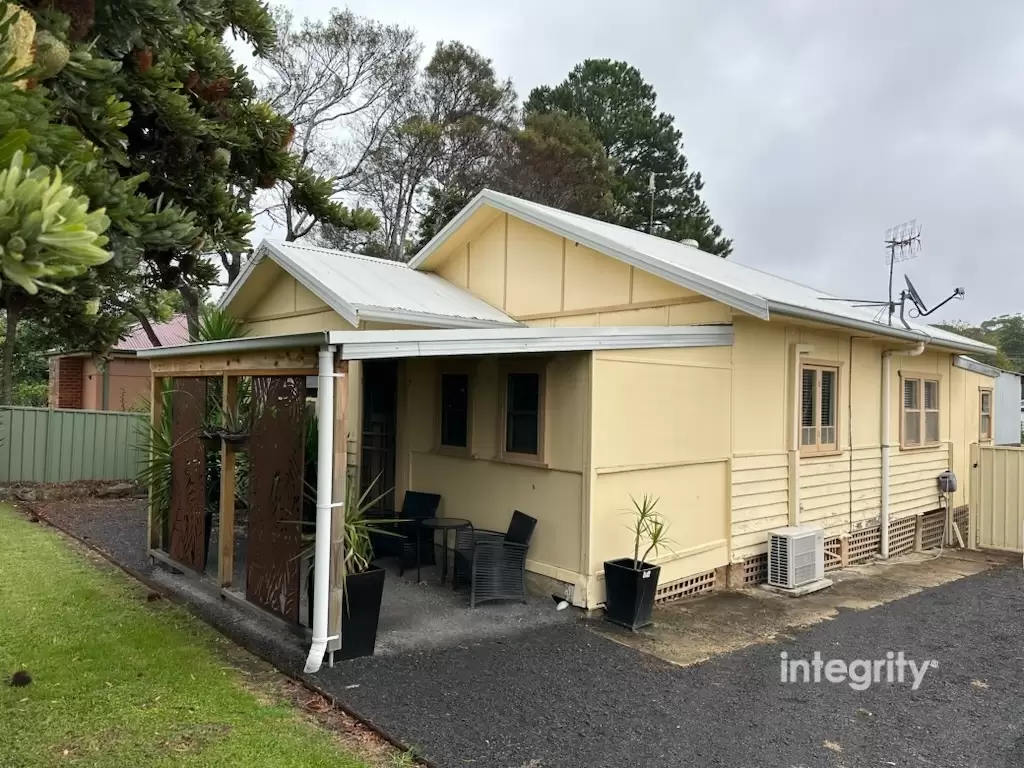 7 Brinawarr Street, Bomaderry Leased by Integrity Real Estate - image 1