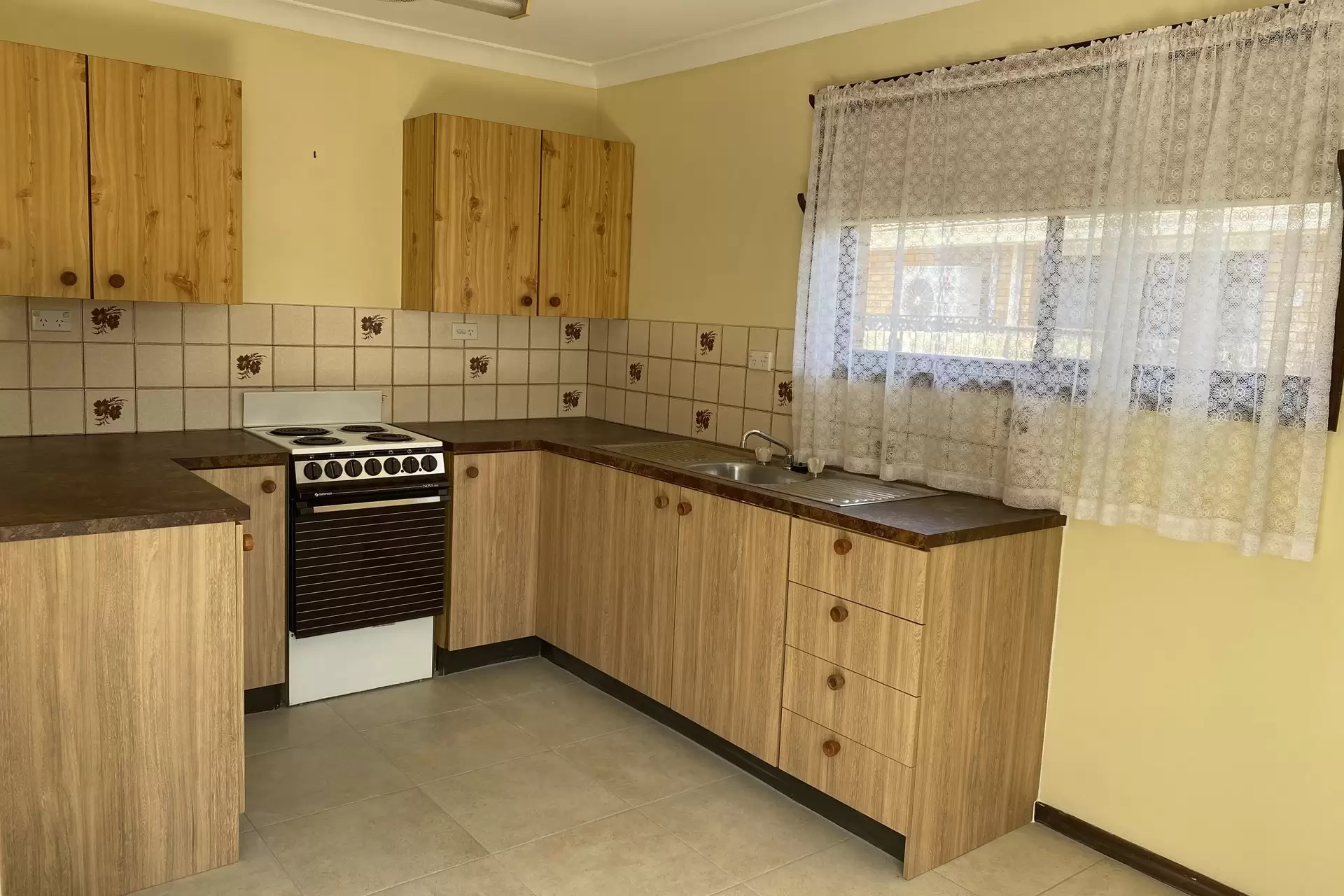 2/3 Burton Street, Nowra Leased by Integrity Real Estate - image 4