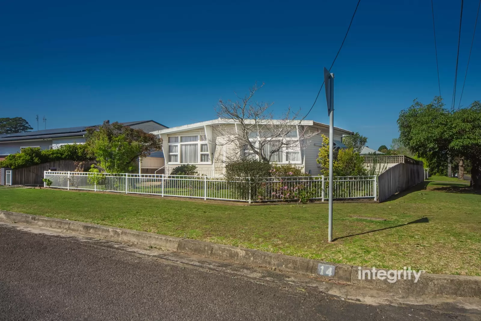 14 Plunkett Street, Nowra Sold by Integrity Real Estate - image 3