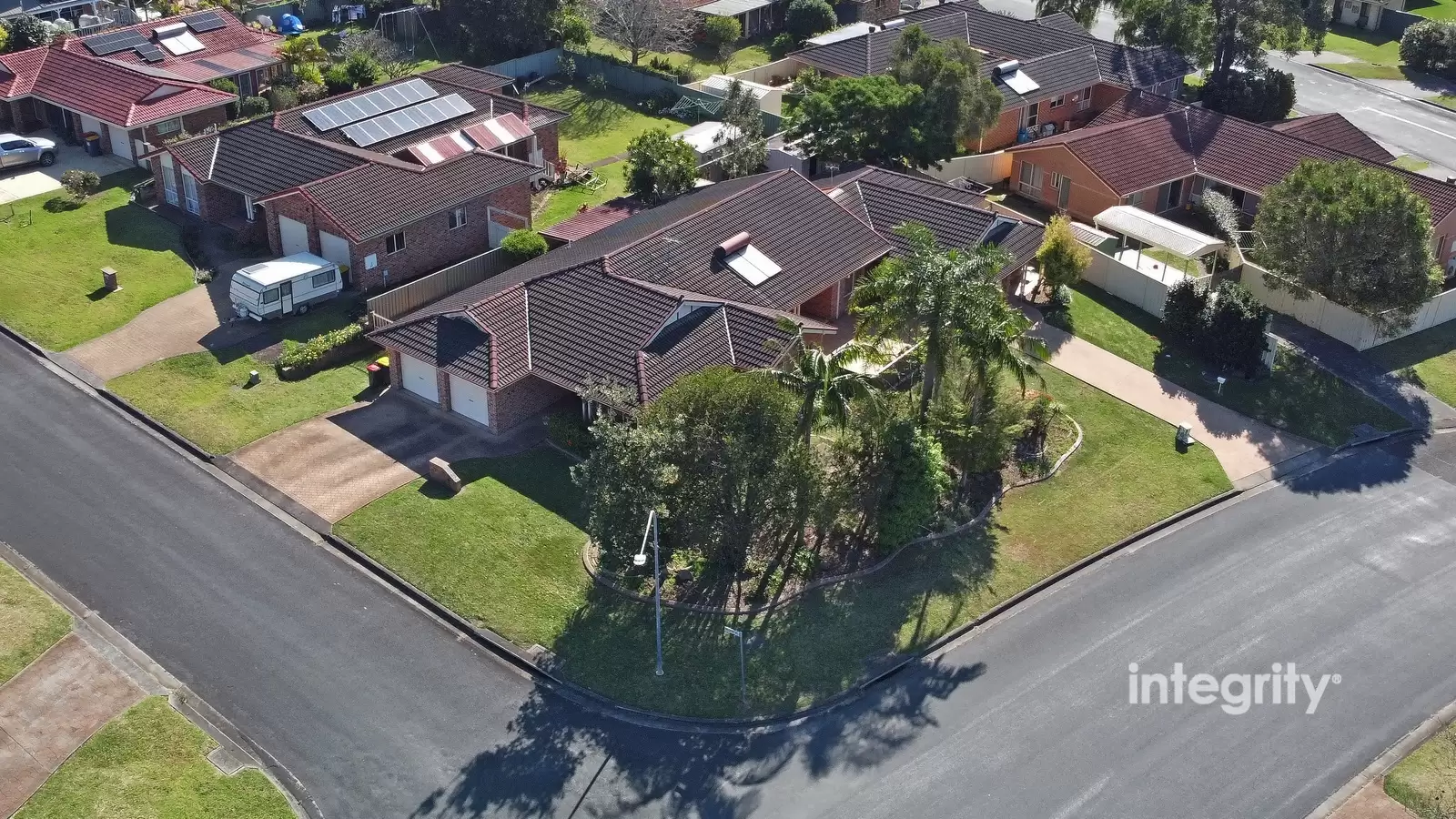 1 Regent Place, Bomaderry Sold by Integrity Real Estate - image 2