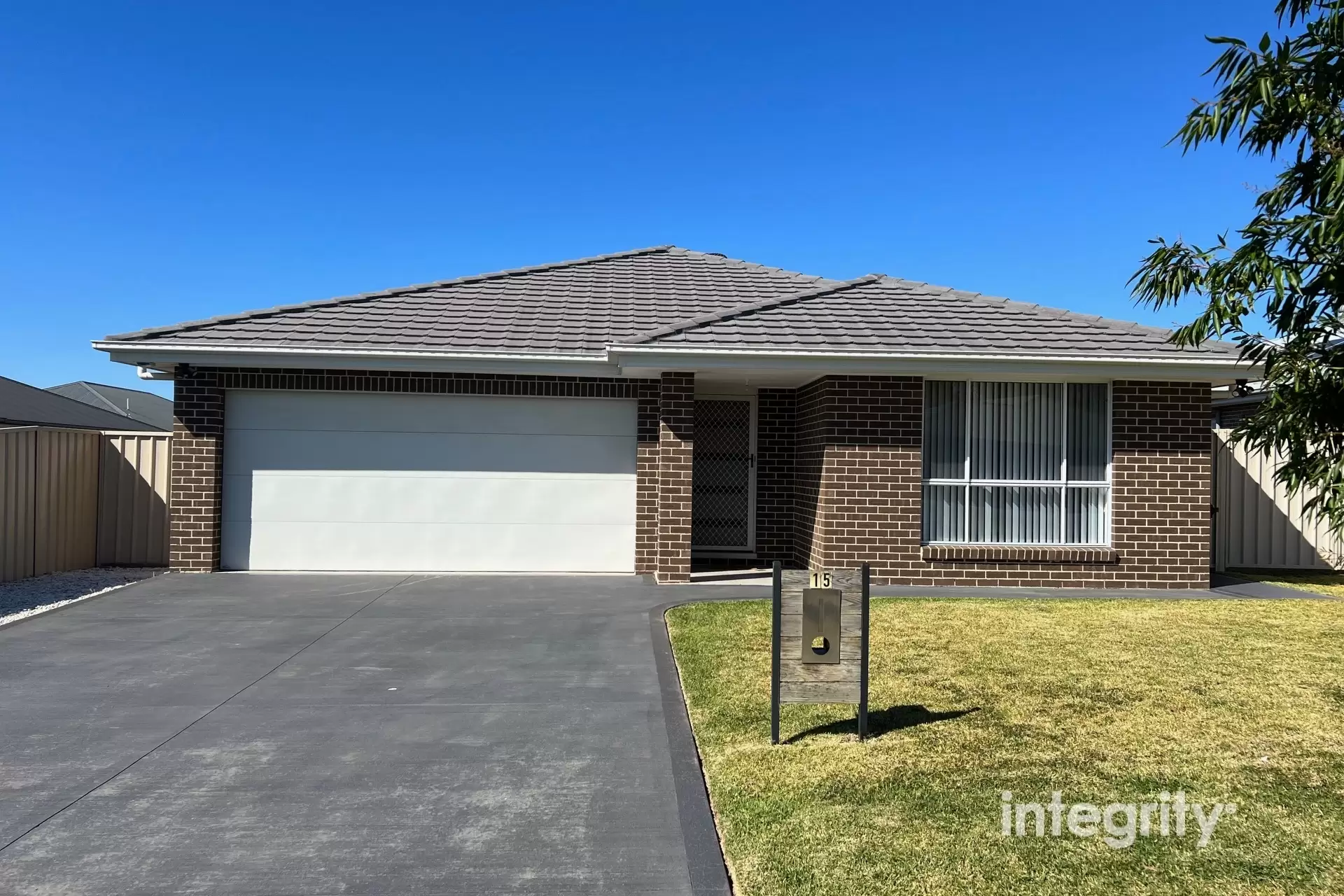 15 Caladenia Crescent, South Nowra Leased by Integrity Real Estate - image 1