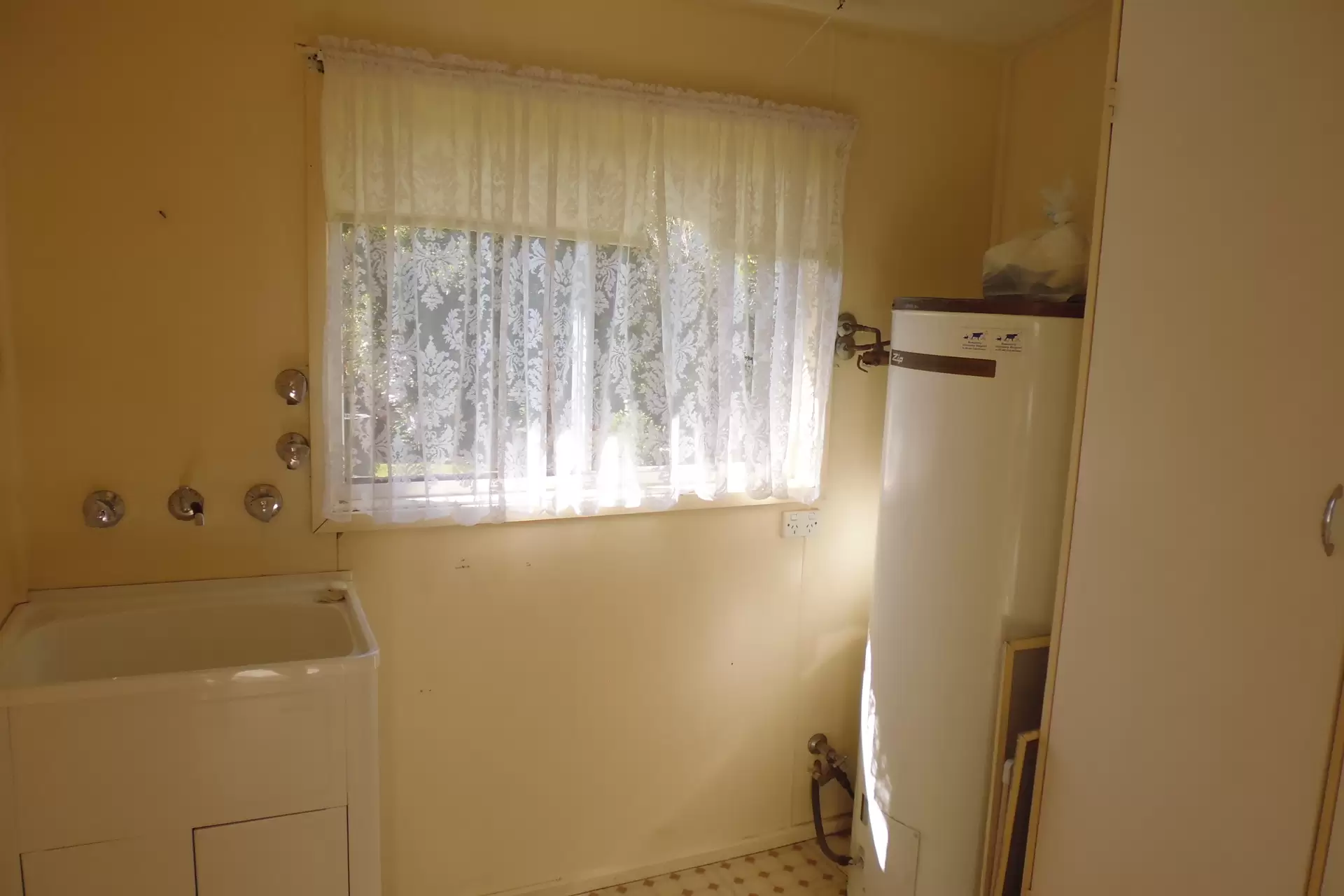 63 Page Avenue, North Nowra Leased by Integrity Real Estate - image 6