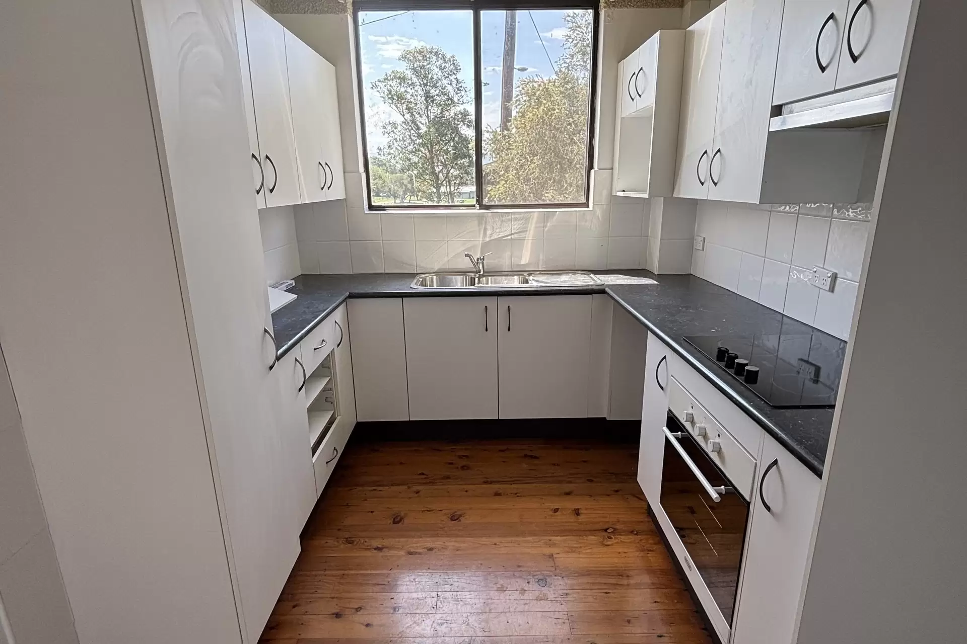 1/3 Shorland Place, Nowra Leased by Integrity Real Estate - image 3