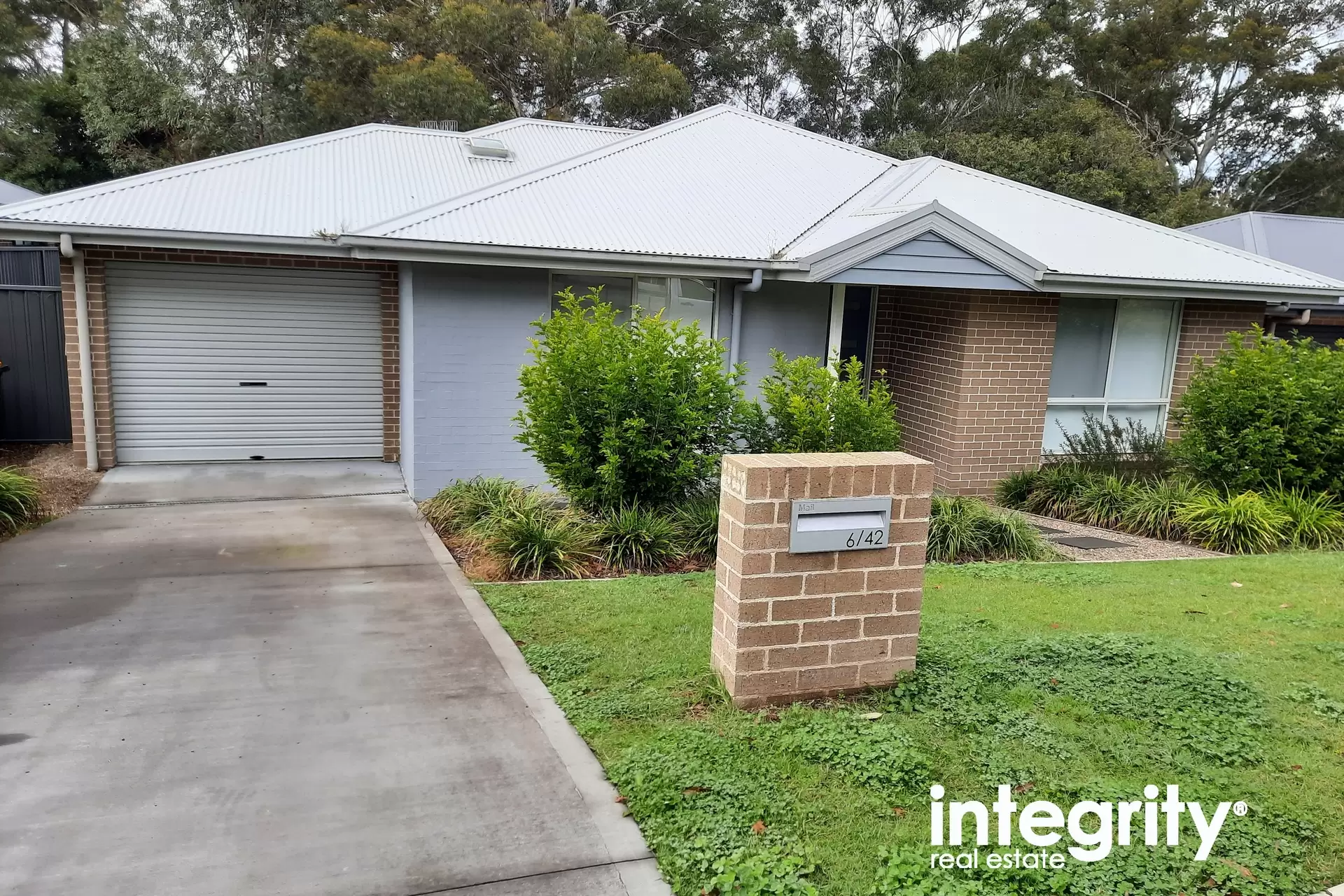 6/42 Tarawal Street, Bomaderry Leased by Integrity Real Estate - image 1