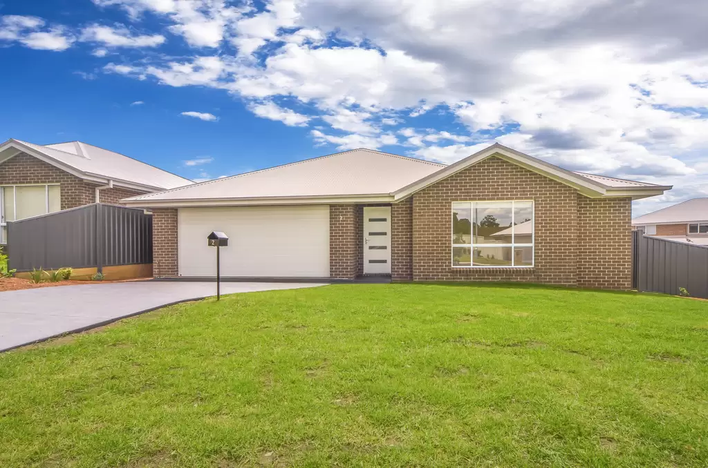 2/17 Banool Circuit, Bomaderry Leased by Integrity Real Estate - image 1