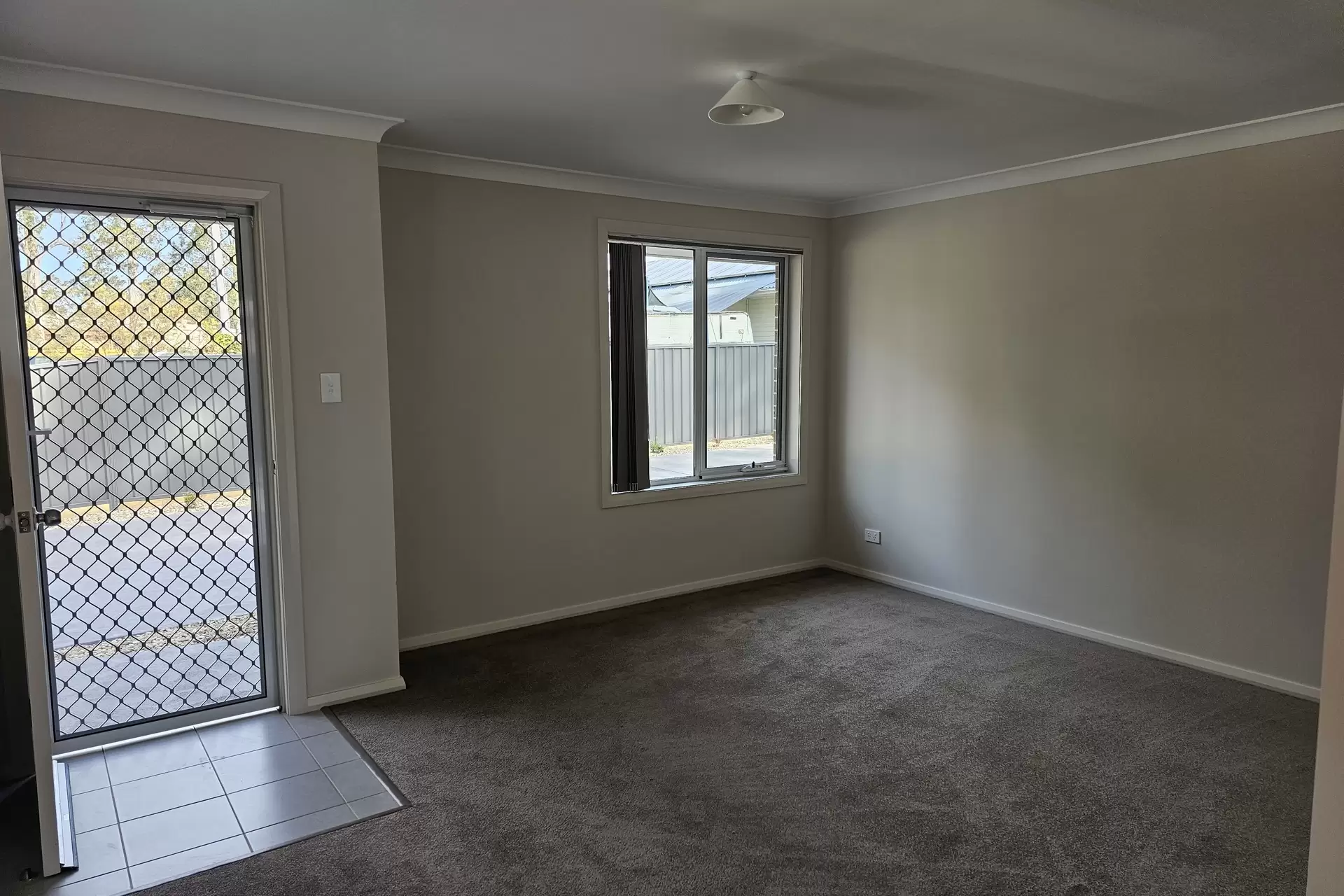 2/95 Albatross Road, West Nowra Leased by Integrity Real Estate - image 2