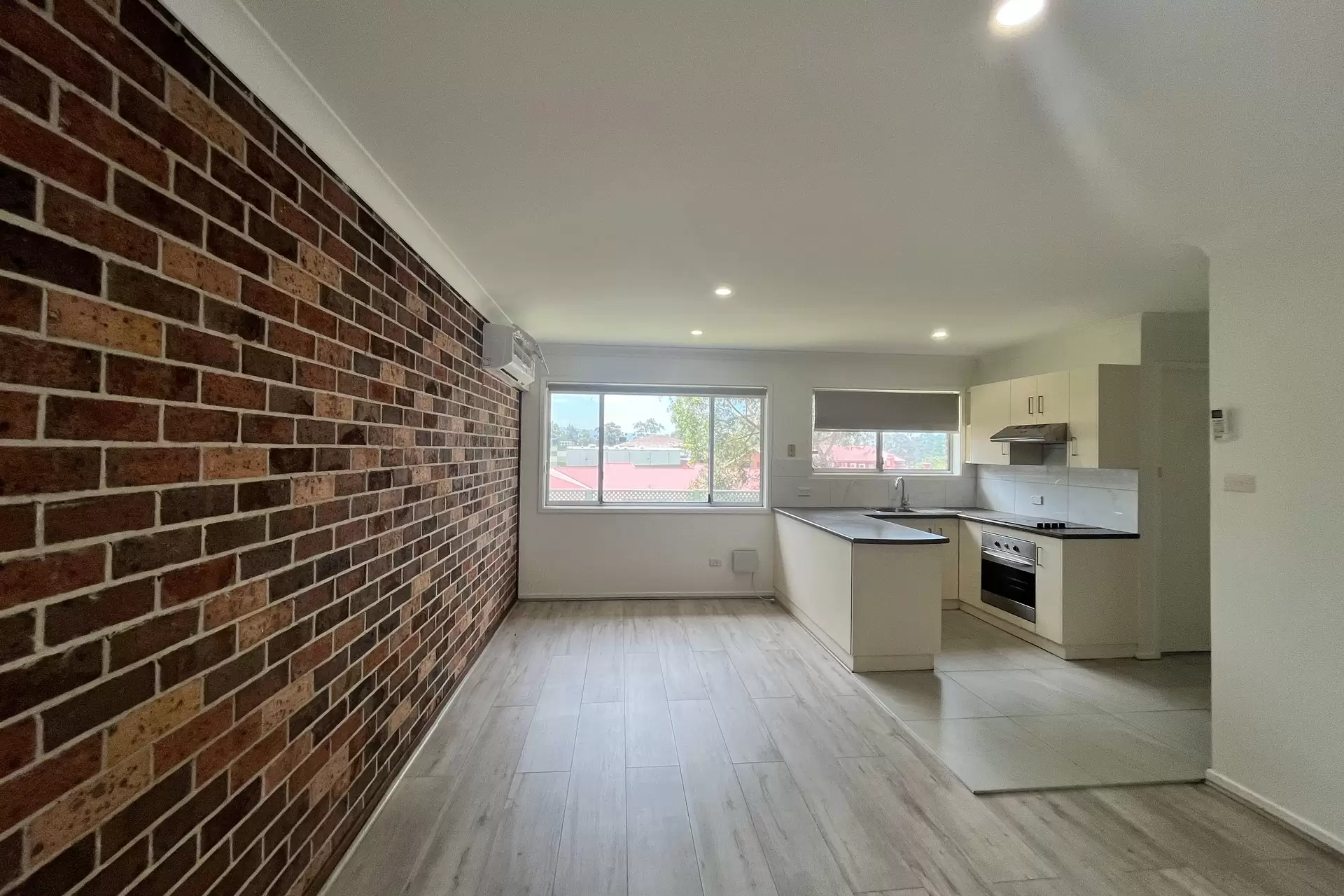 1/6 Jaycee Avenue, Nowra Leased by Integrity Real Estate - image 2