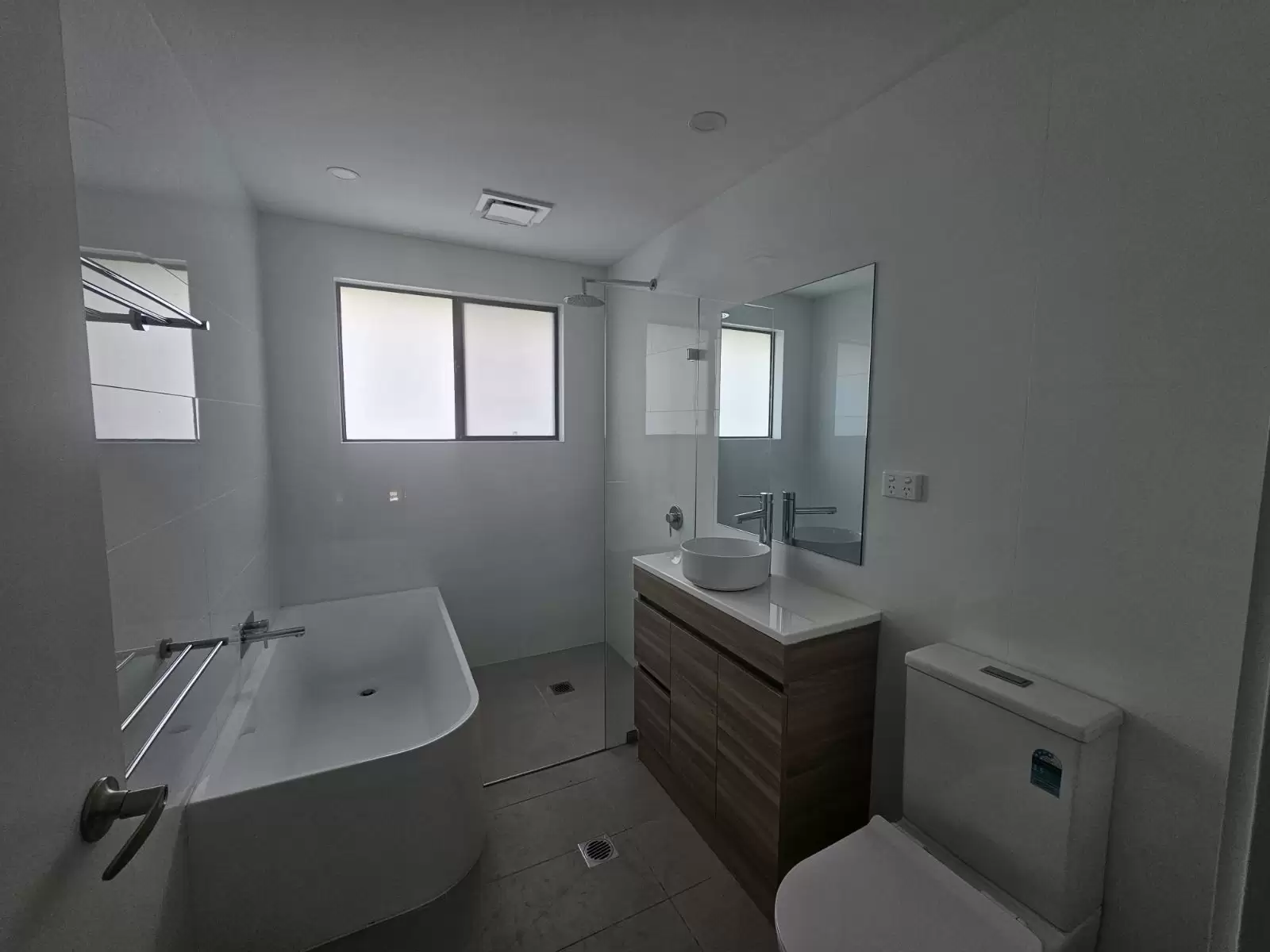 104A Jervis Street, Nowra Leased by Integrity Real Estate - image 4