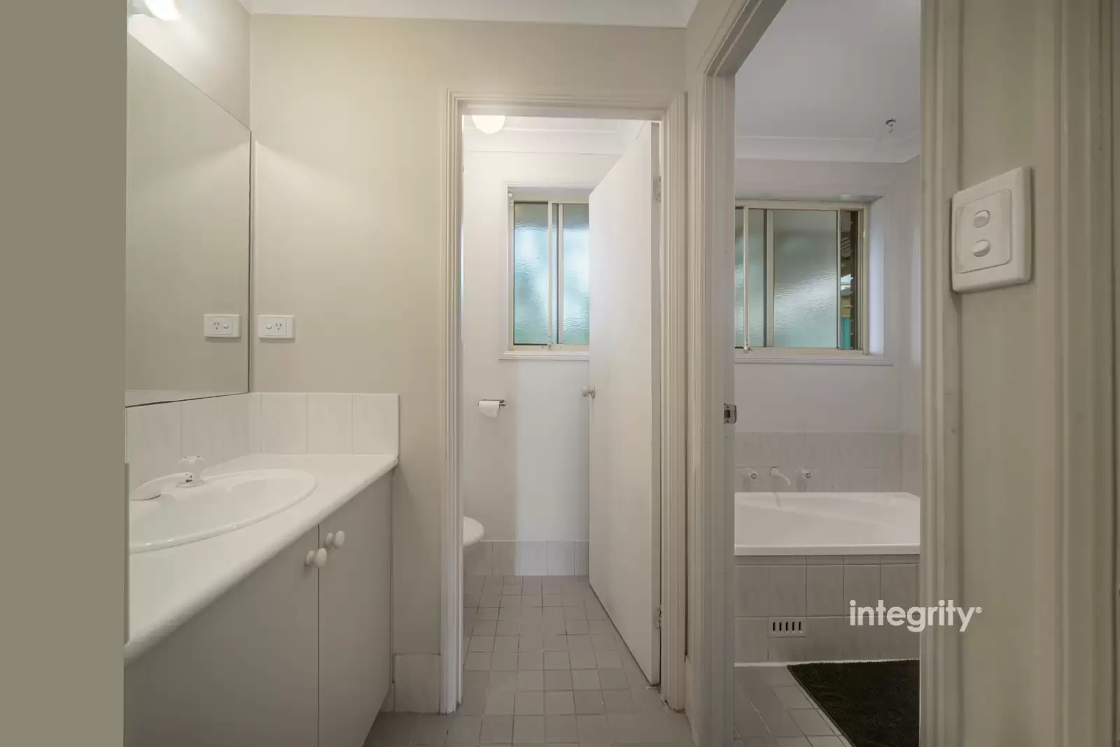 15 Balmaringa Avenue, North Nowra Sold by Integrity Real Estate - image 11
