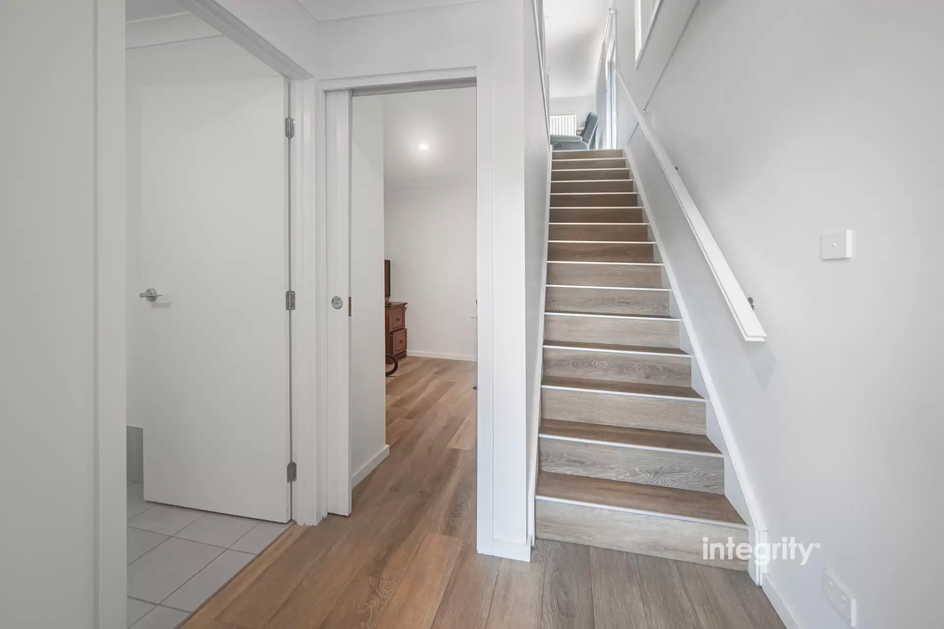11/76 Brinawarr Street, Bomaderry Sold by Integrity Real Estate - image 3
