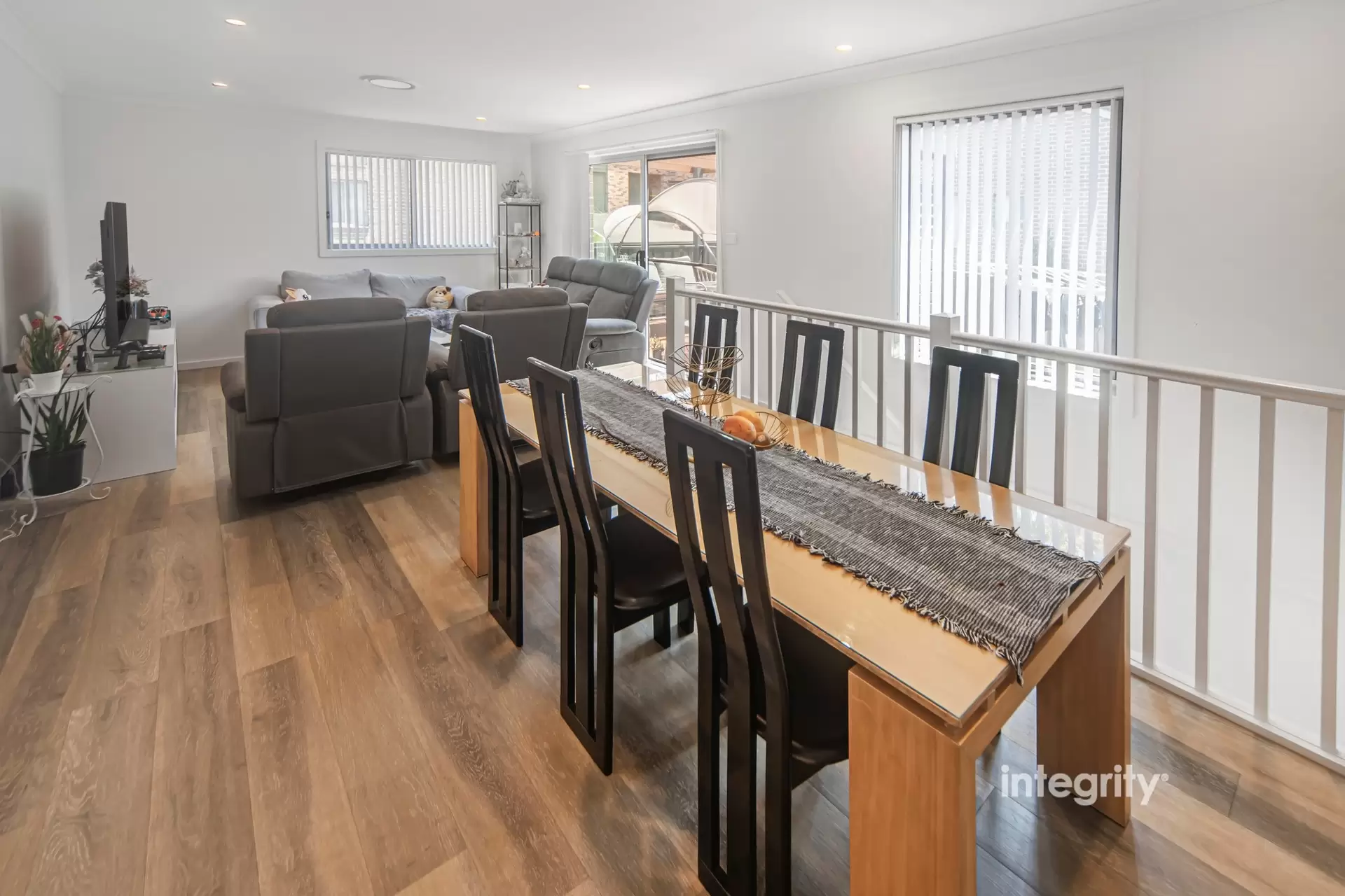 11/76 Brinawarr Street, Bomaderry Sold by Integrity Real Estate - image 5