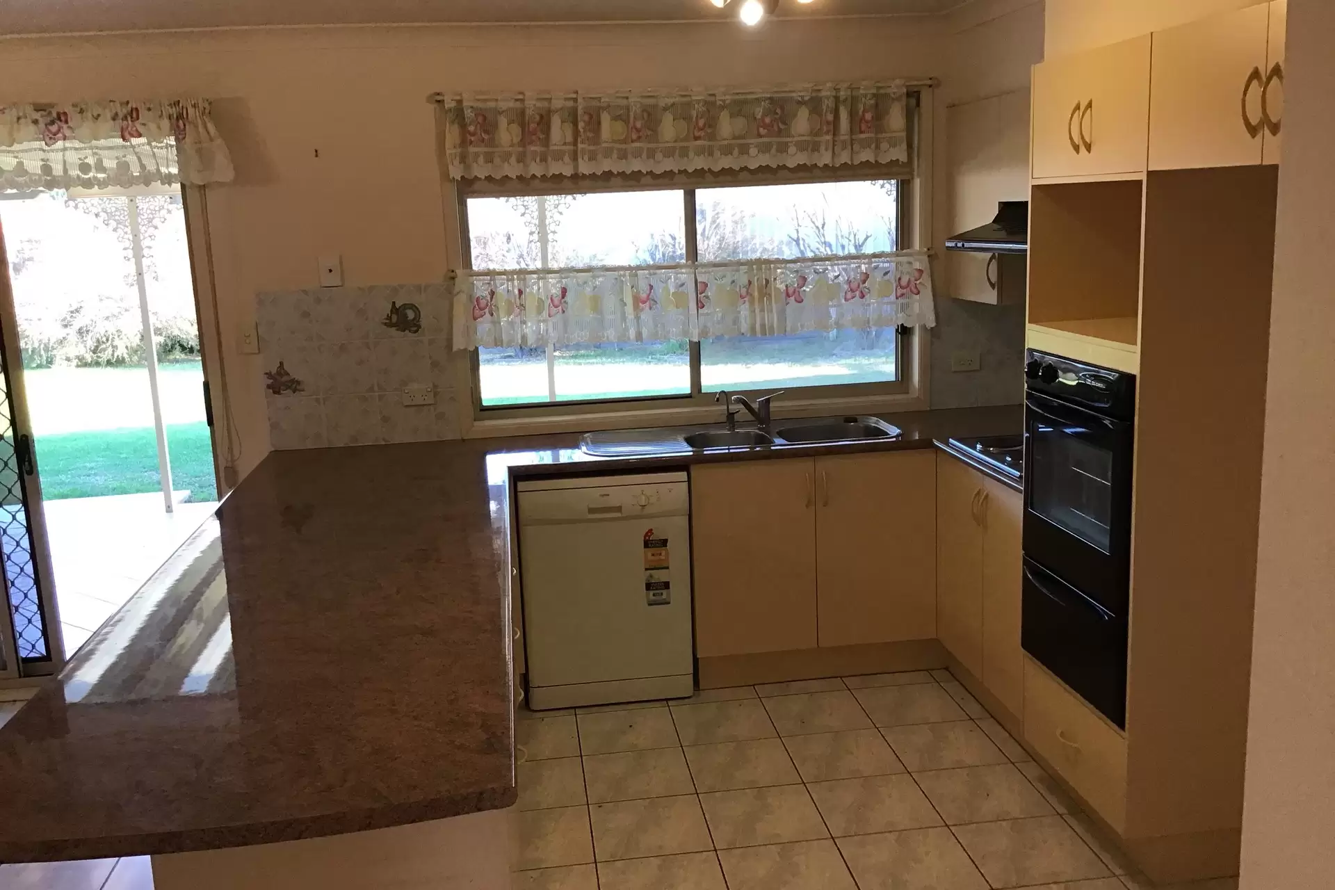 33 Eucalyptus Avenue, Worrigee Leased by Integrity Real Estate - image 3