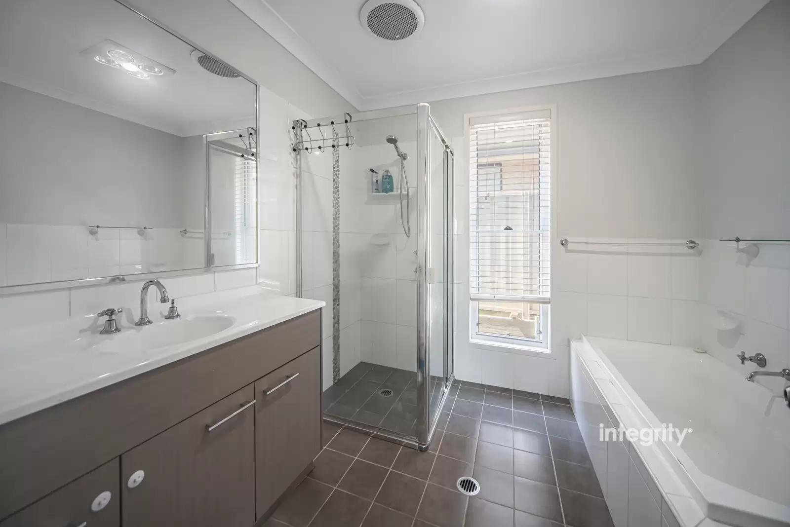 54 Rayleigh Drive, Worrigee Sold by Integrity Real Estate - image 7