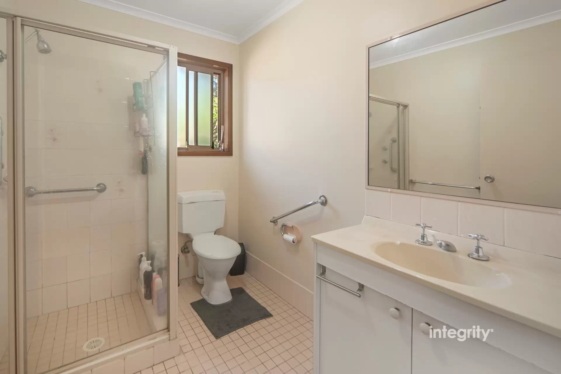 1/6 Carisbrooke Close, Bomaderry Sold by Integrity Real Estate - image 7