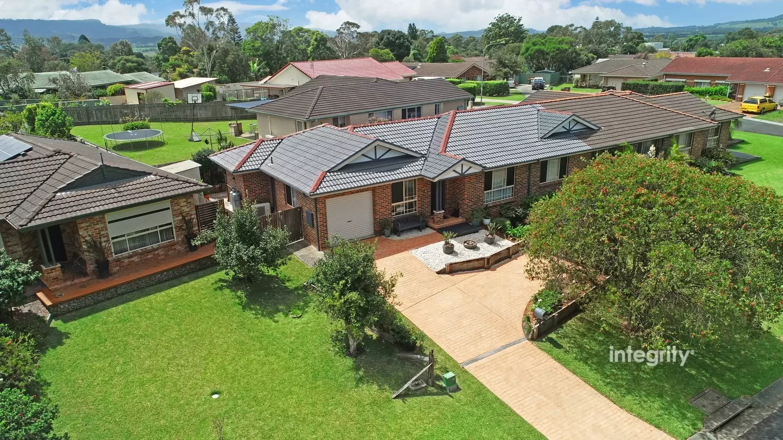 58 Yeovil Drive, Bomaderry Sold by Integrity Real Estate