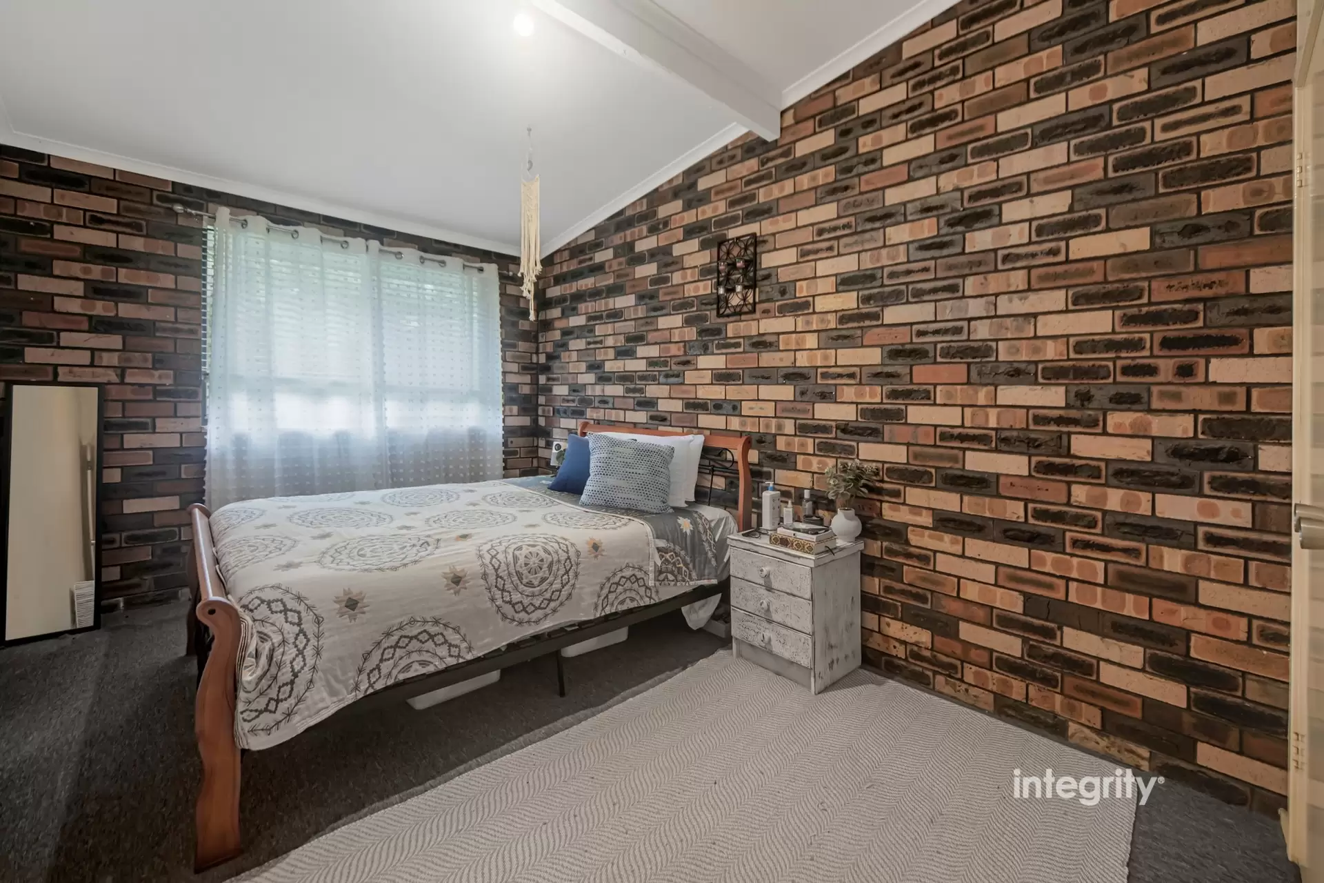 6/49 Brinawarr Street, Bomaderry Sold by Integrity Real Estate - image 3