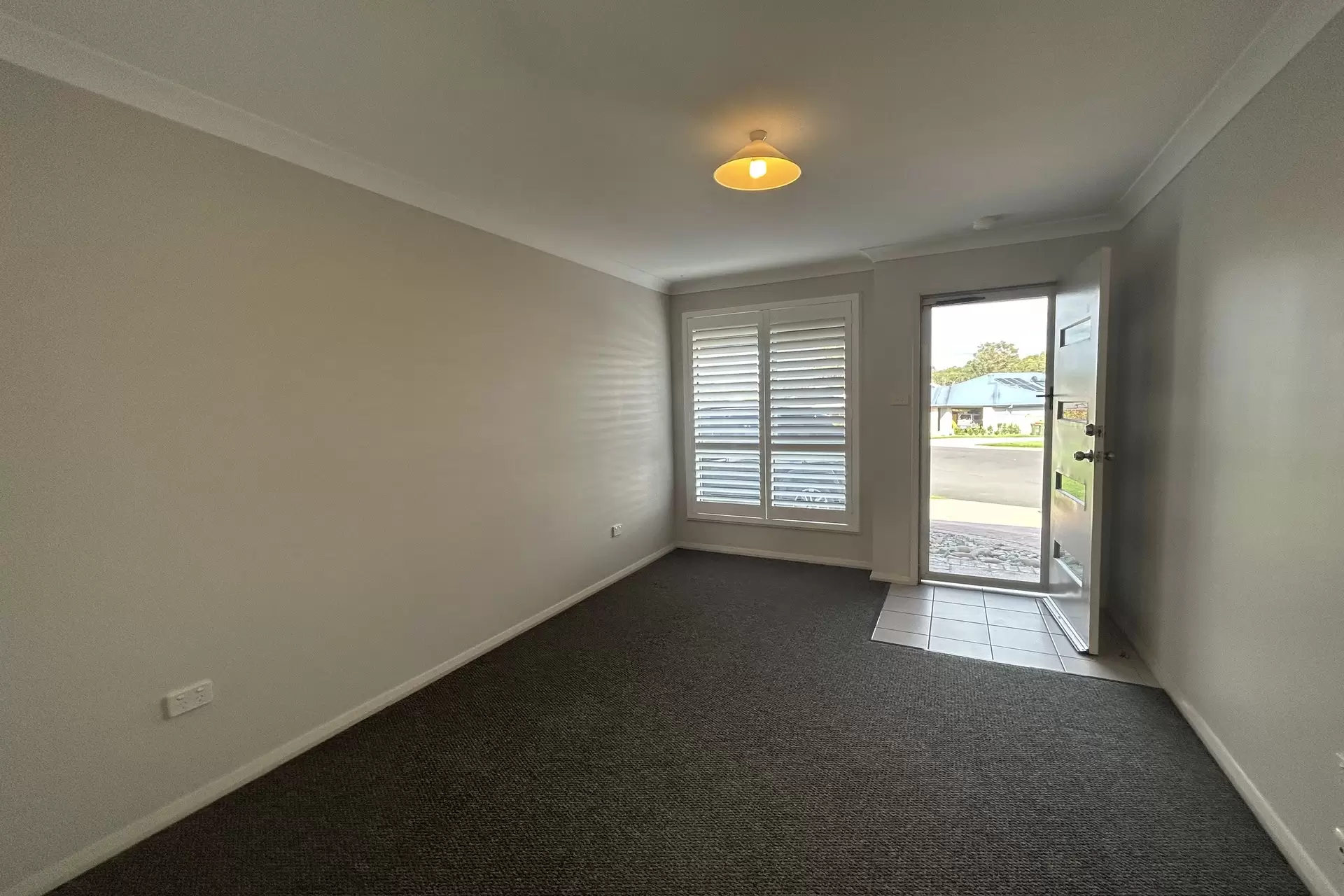 8/14 Hanover Close, South Nowra Leased by Integrity Real Estate - image 2