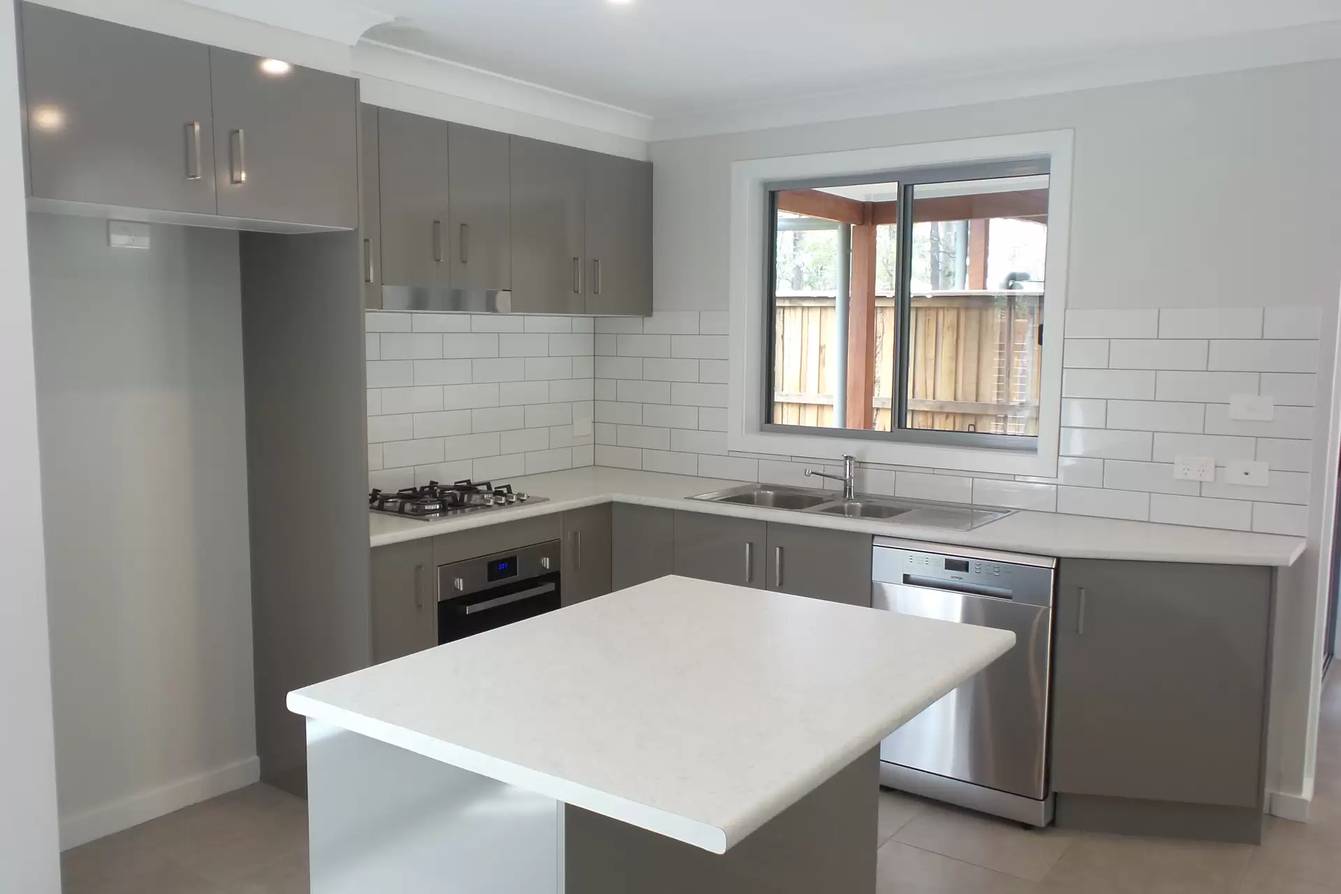 6/171 Old Southern Road, South Nowra Leased by Integrity Real Estate - image 1