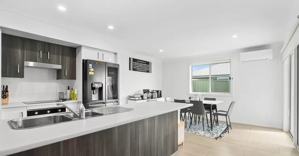 4 Manoora Way, Nowra Leased by Integrity Real Estate - image 2