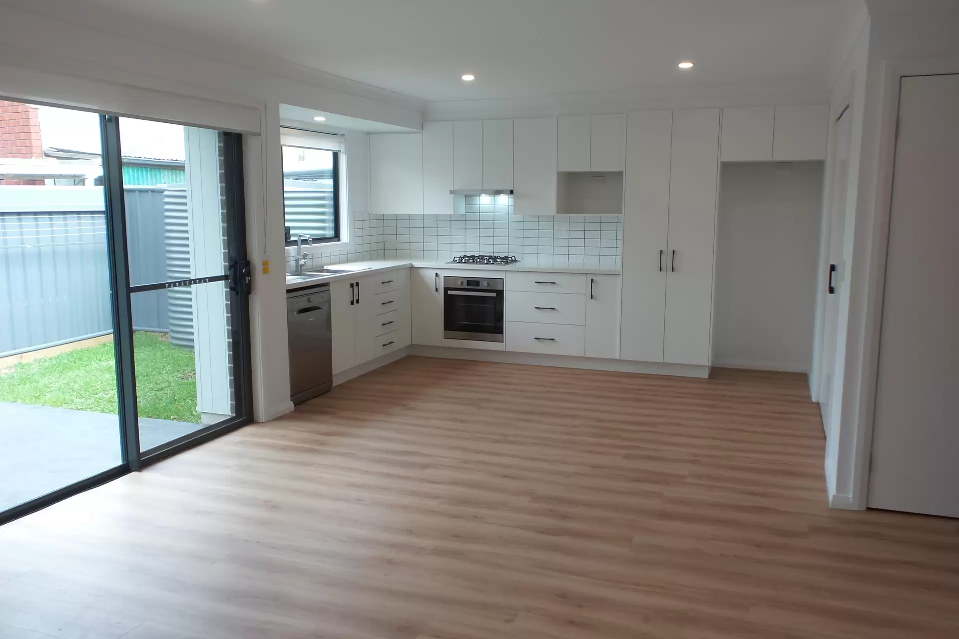 3/164 Illaroo Road, North Nowra Leased by Integrity Real Estate - image 2
