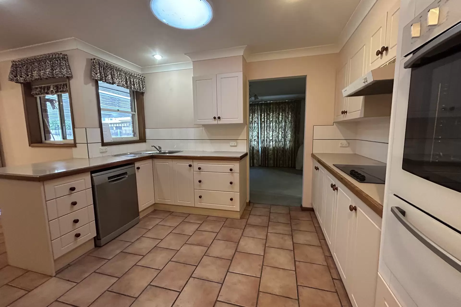 51 Lyrebird Drive, Nowra Leased by Integrity Real Estate - image 7