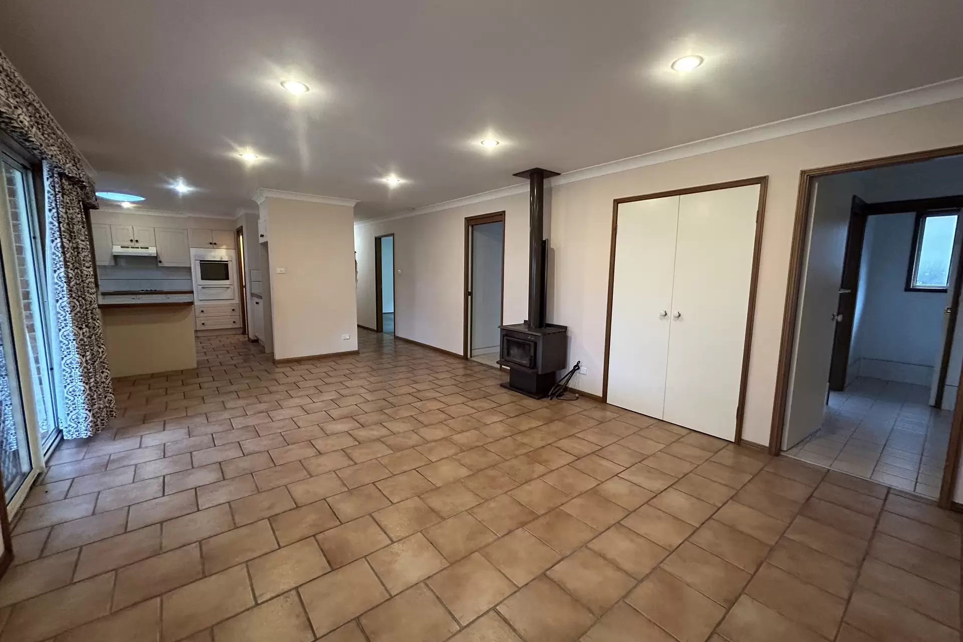 51 Lyrebird Drive, Nowra Leased by Integrity Real Estate - image 5