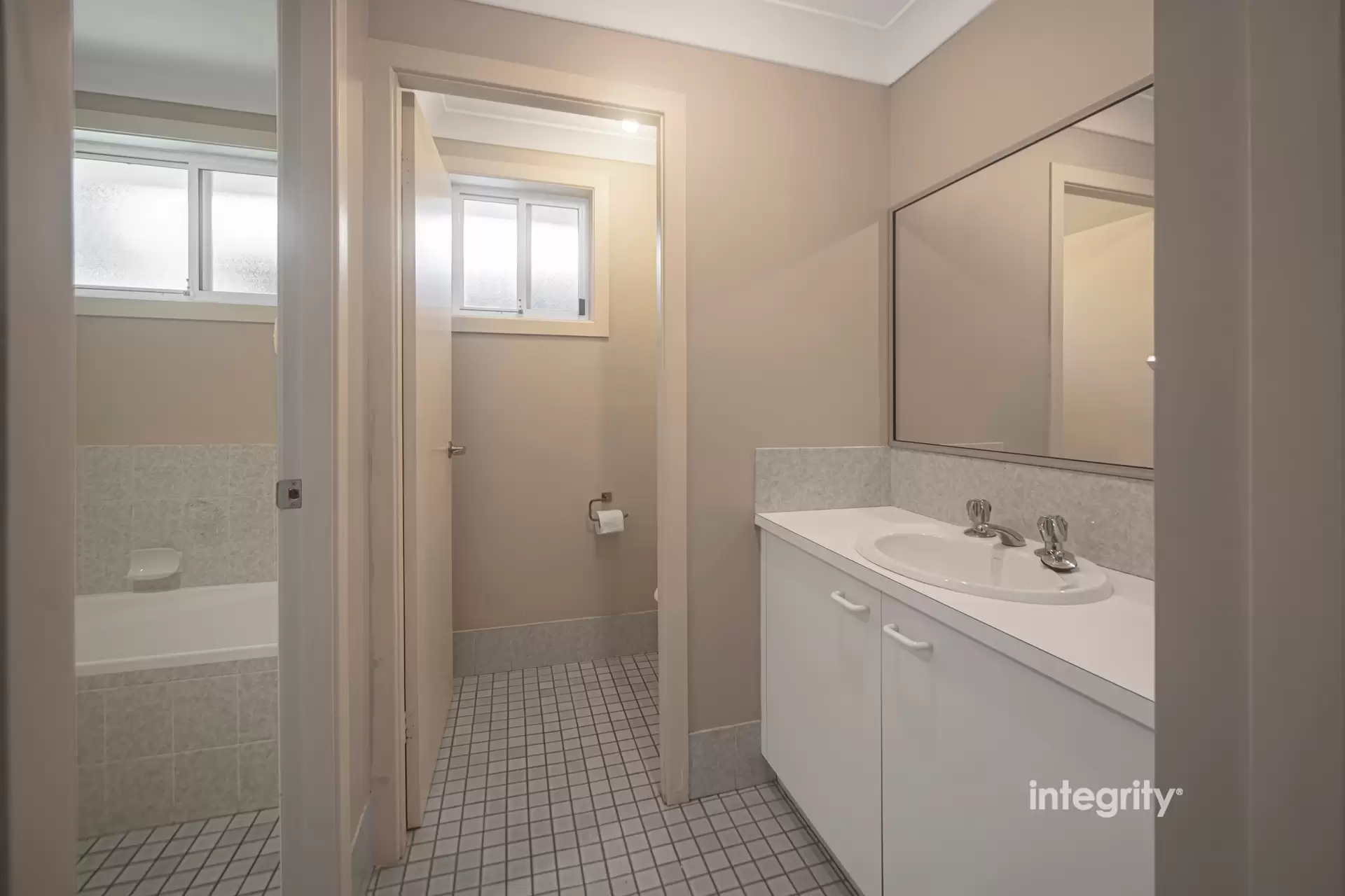 33 Hoskin Street, North Nowra Sold by Integrity Real Estate - image 7