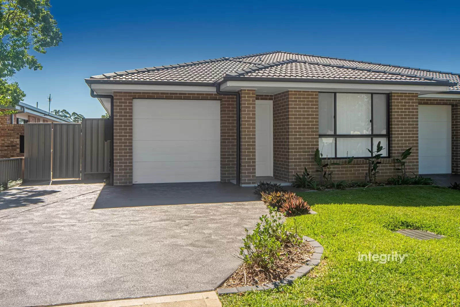 1/115 St Anns Street, Nowra Sold by Integrity Real Estate - image 1