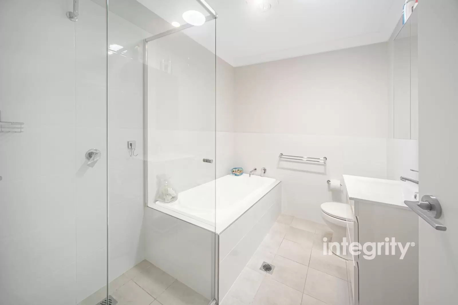 11/50 Isa Road, Worrigee Sold by Integrity Real Estate - image 8