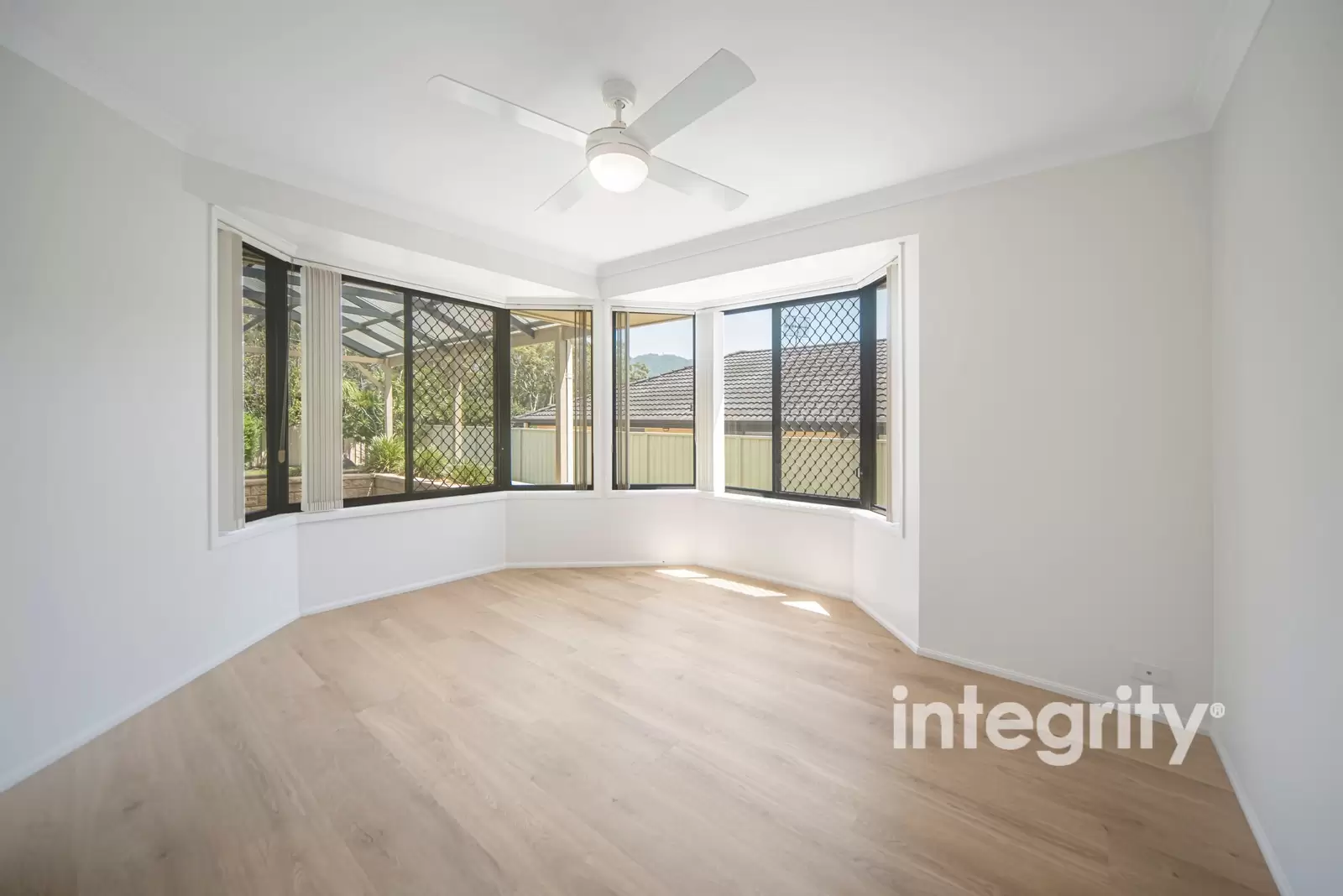 10 Freesia Crescent, Bomaderry Sold by Integrity Real Estate - image 4