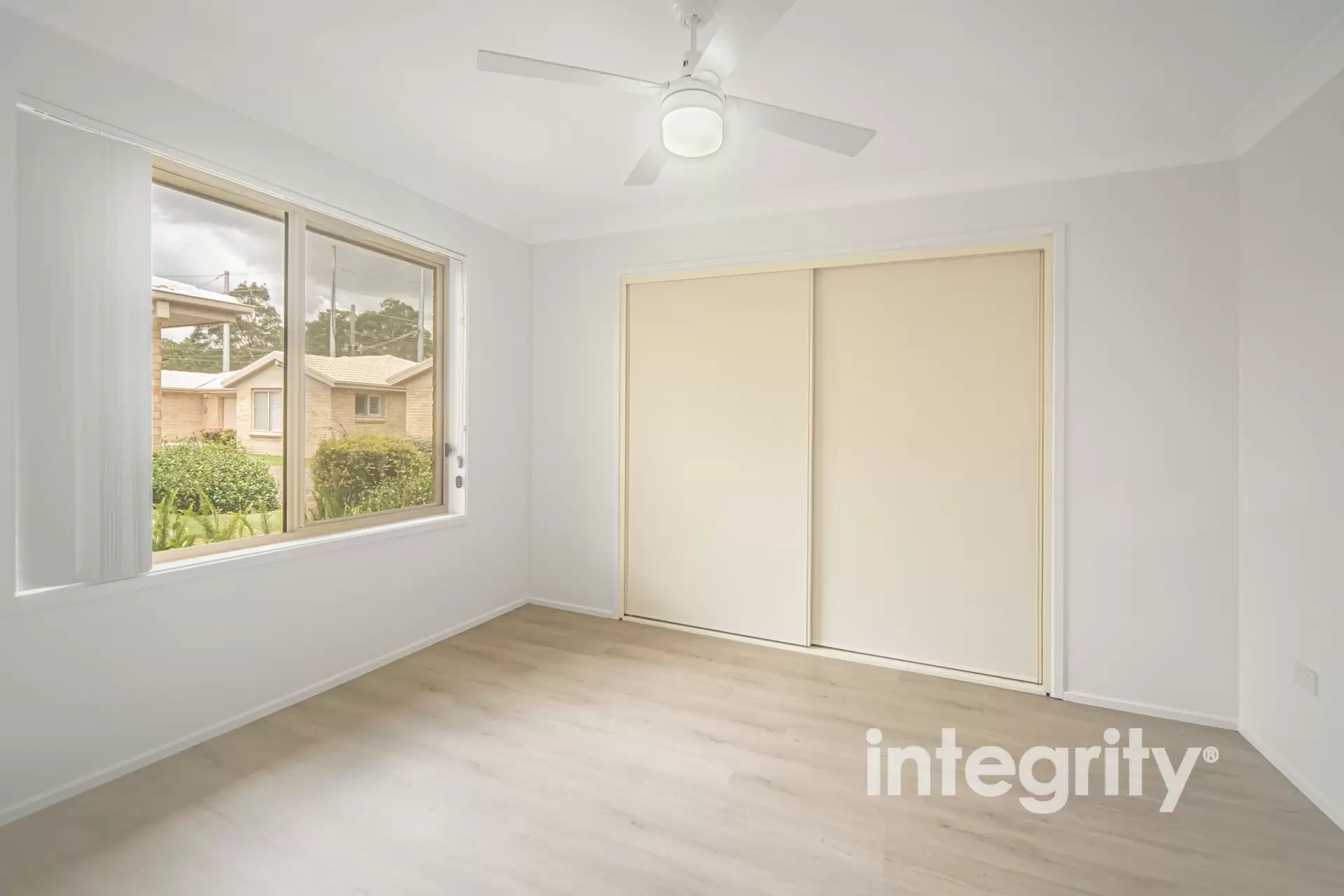 7/22 Mattes Way, Bomaderry Sold by Integrity Real Estate - image 4