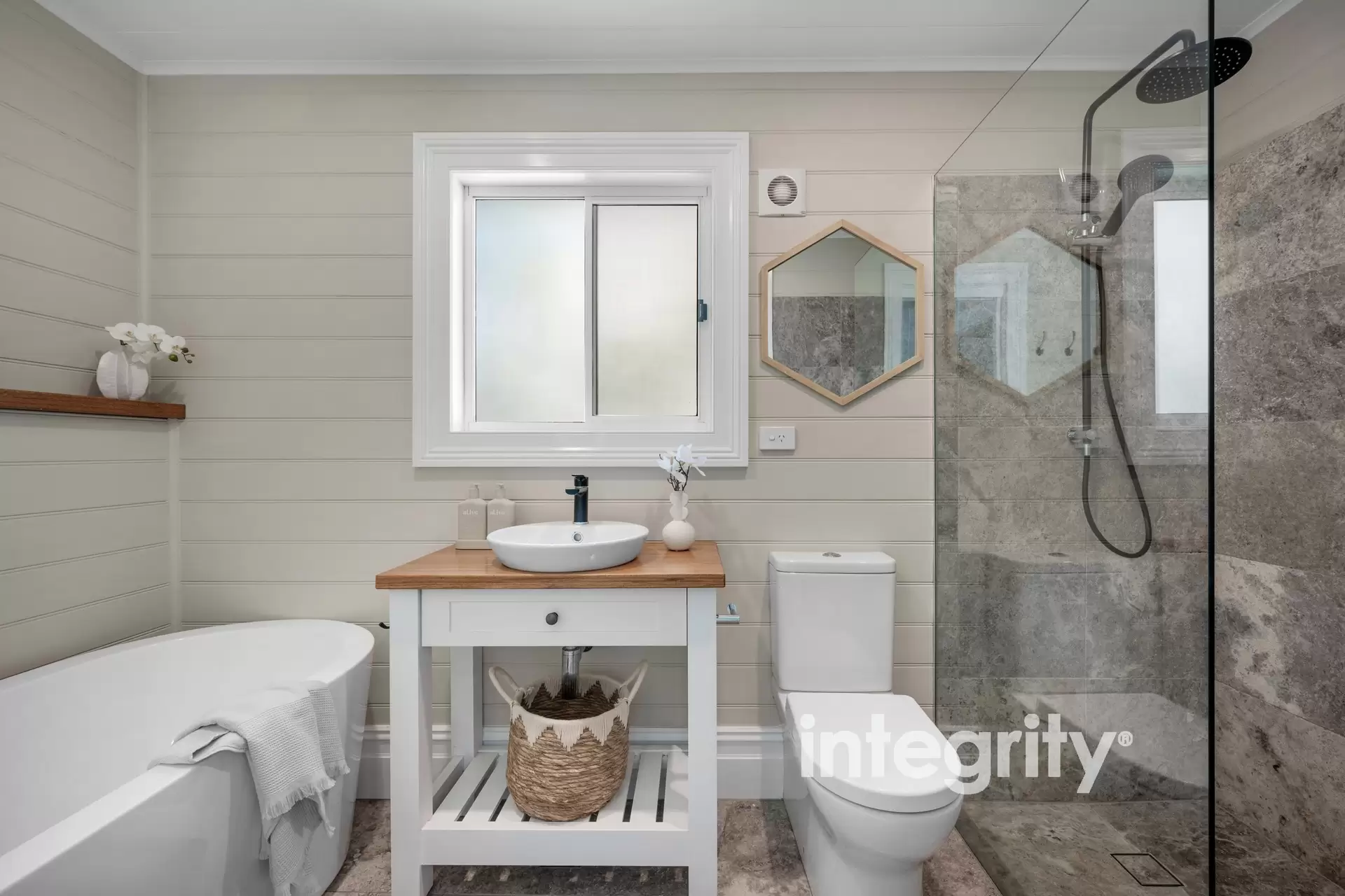 9 Crookhaven Parade, Currarong For Sale by Integrity Real Estate - image 10