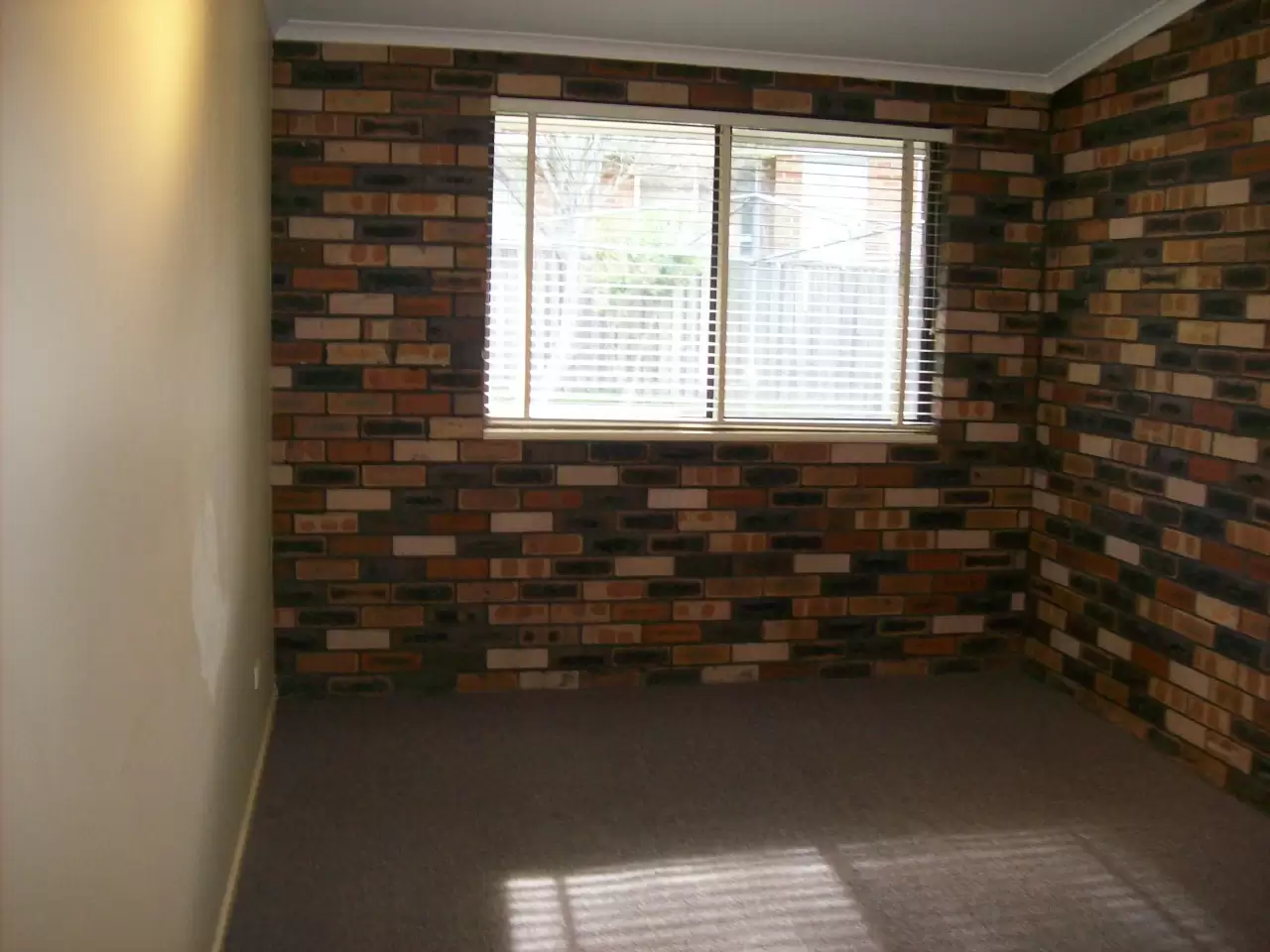 5/49 Brinawarr Street, Bomaderry Leased by Integrity Real Estate - image 5