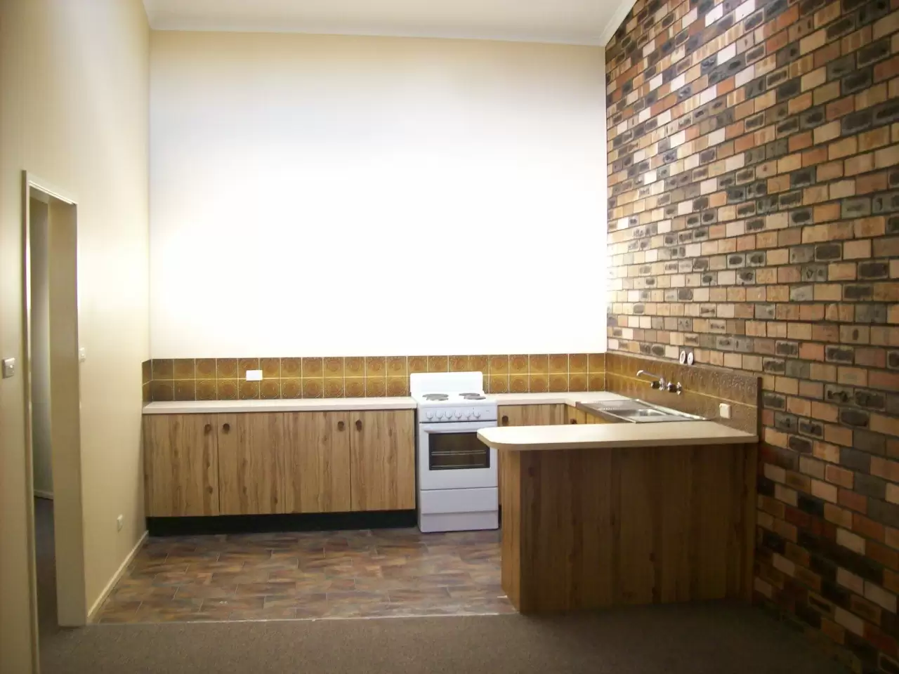 5/49 Brinawarr Street, Bomaderry Leased by Integrity Real Estate - image 2