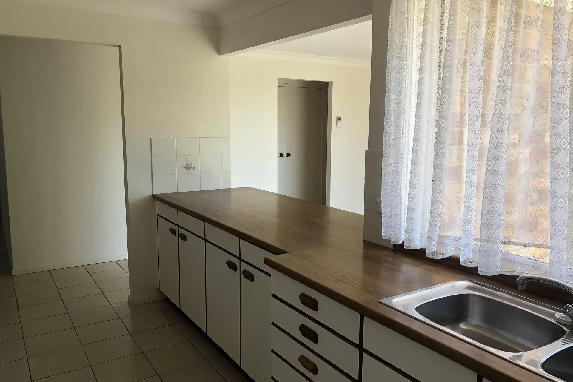 54 Yeovil Drive, Bomaderry Leased by Integrity Real Estate - image 3