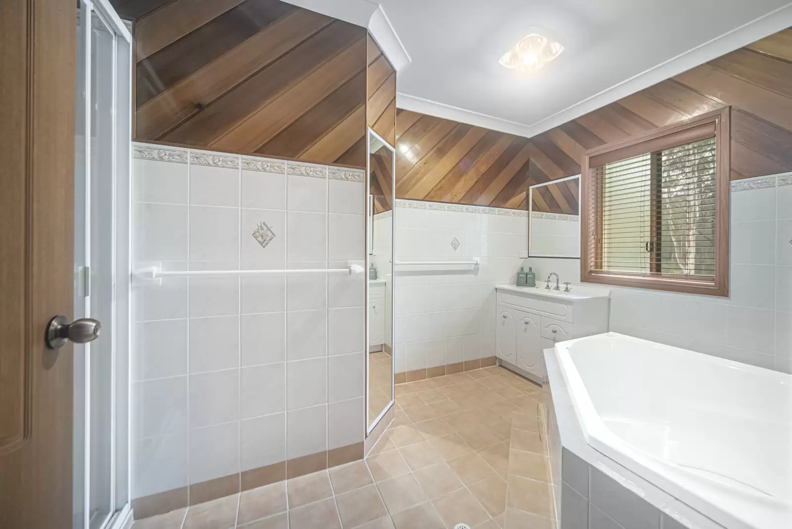 7 Wyanga Crescent, Worrigee Leased by Integrity Real Estate - image 8