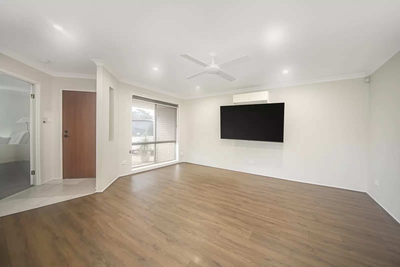 2 Junee Link, Nowra Leased by Integrity Real Estate - image 2
