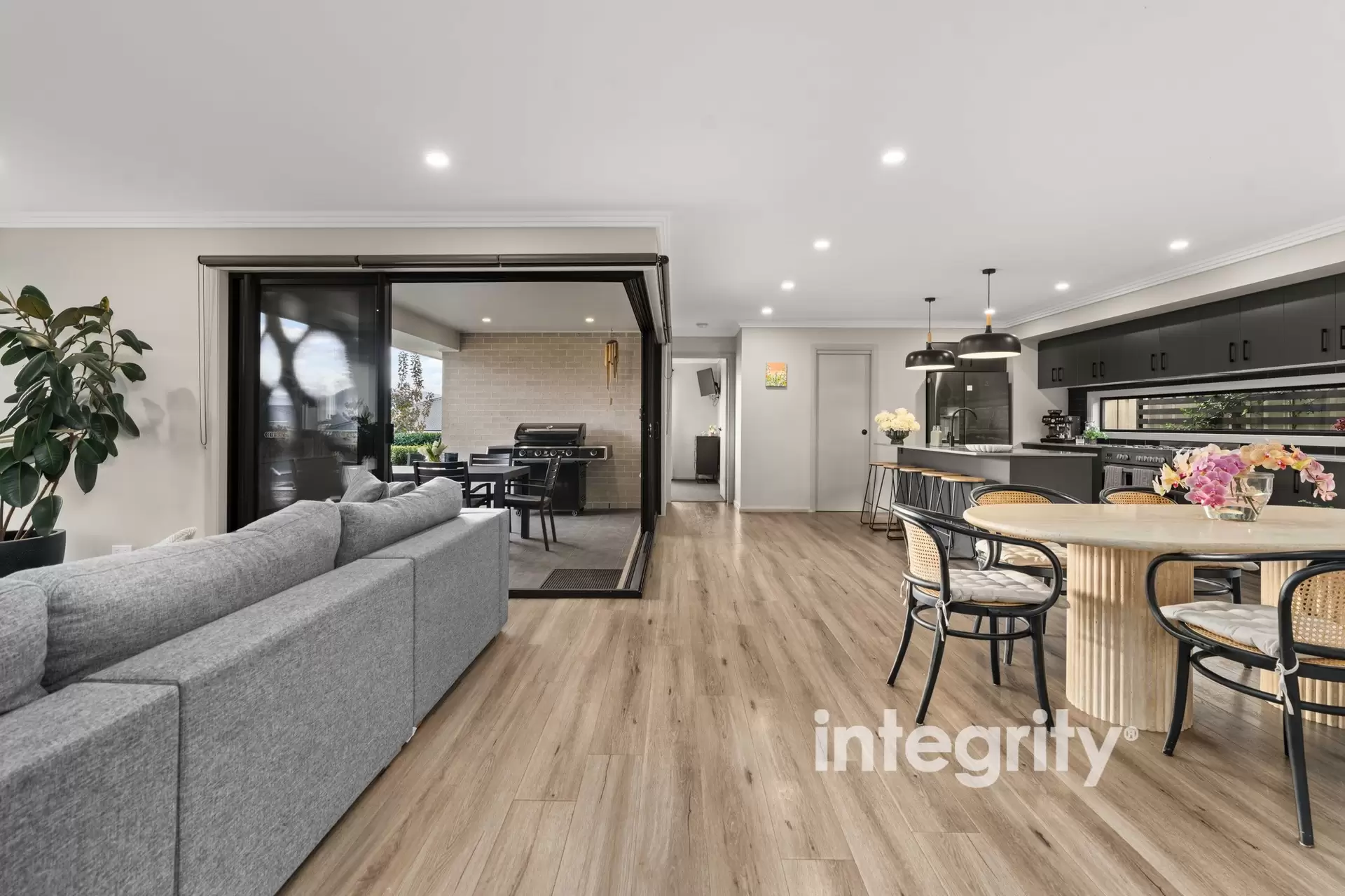 31 Jindalee Crescent, Nowra Sold by Integrity Real Estate - image 5