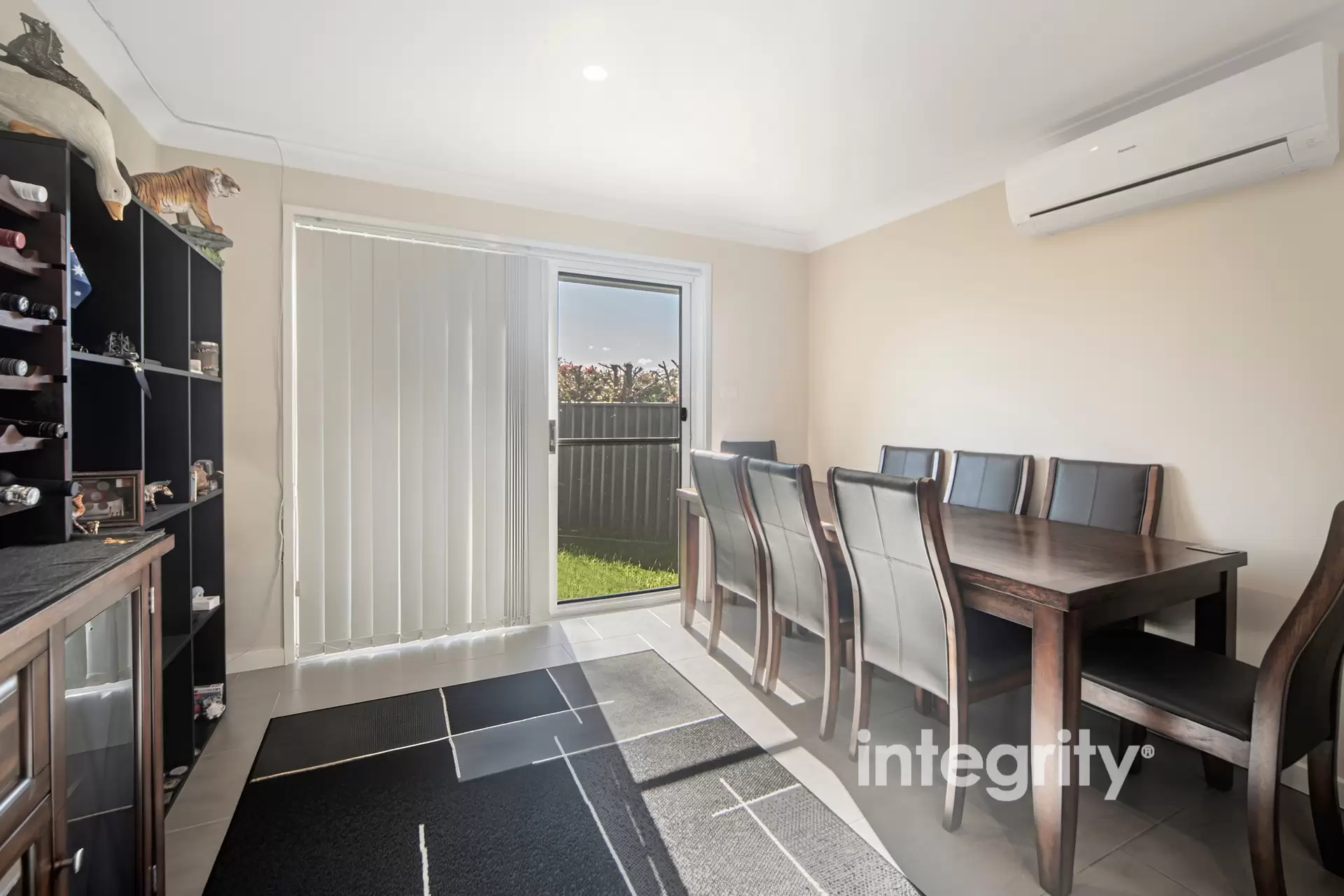 2/17 Banool Circuit, Bomaderry Sold by Integrity Real Estate - image 2