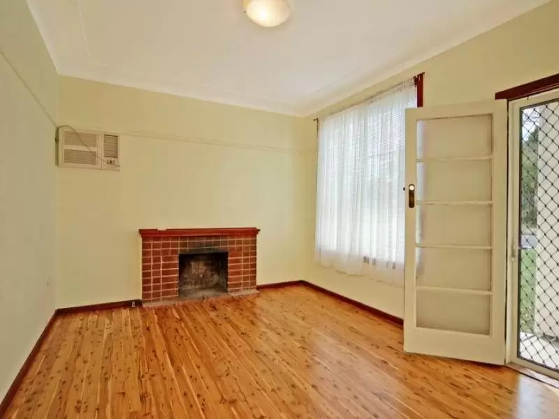 9 Bainbrigge Crescent, Nowra Sold by Integrity Real Estate - image 3