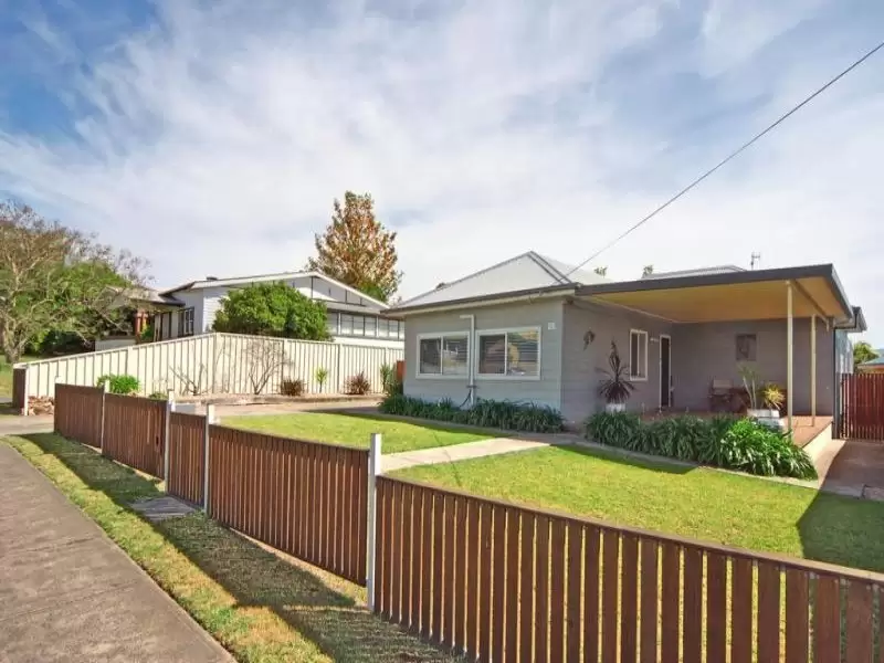 25 Cambewarra Road, Bomaderry Sold by Integrity Real Estate - image 1