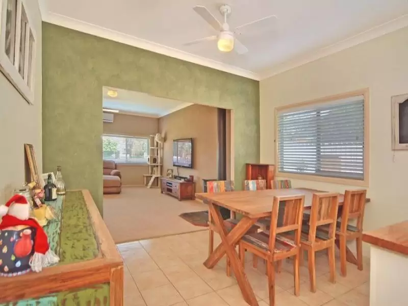 25 Cambewarra Road, Bomaderry Sold by Integrity Real Estate - image 2