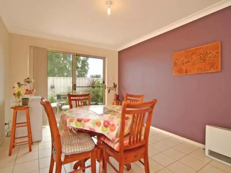 2/73-75 Rayleigh Drive, Worrigee Sold by Integrity Real Estate - image 3