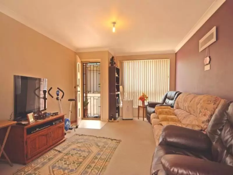 2/73-75 Rayleigh Drive, Worrigee Sold by Integrity Real Estate - image 4