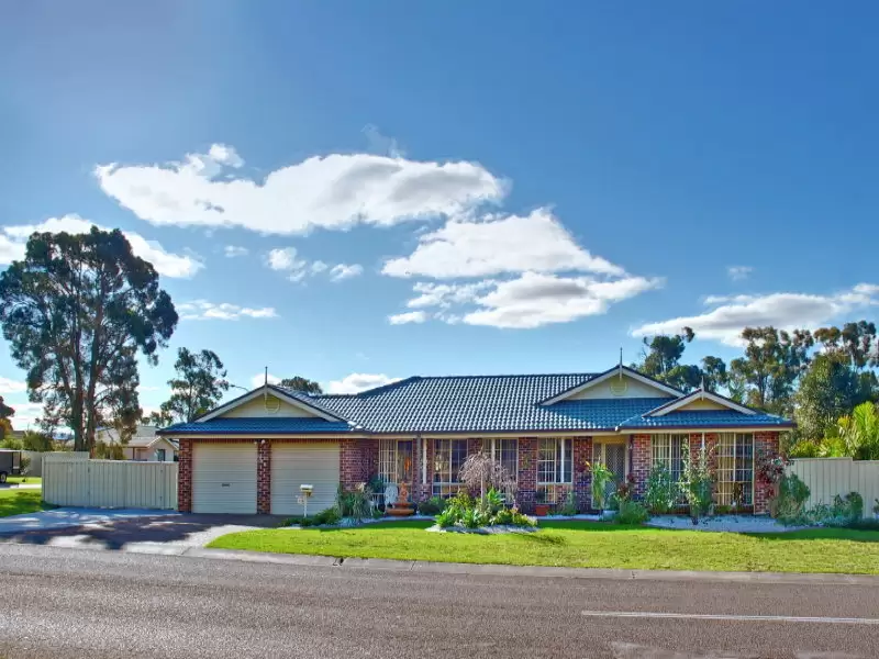 115 Isa Road, Worrigee Sold by Integrity Real Estate
