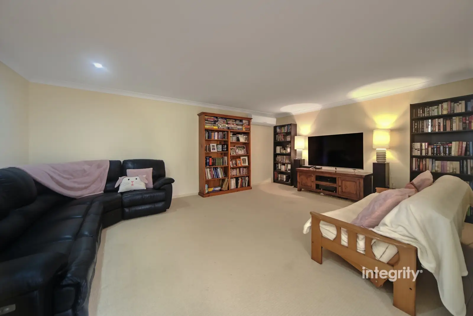 14 Blue Bell Way, Worrigee Sold by Integrity Real Estate - image 2
